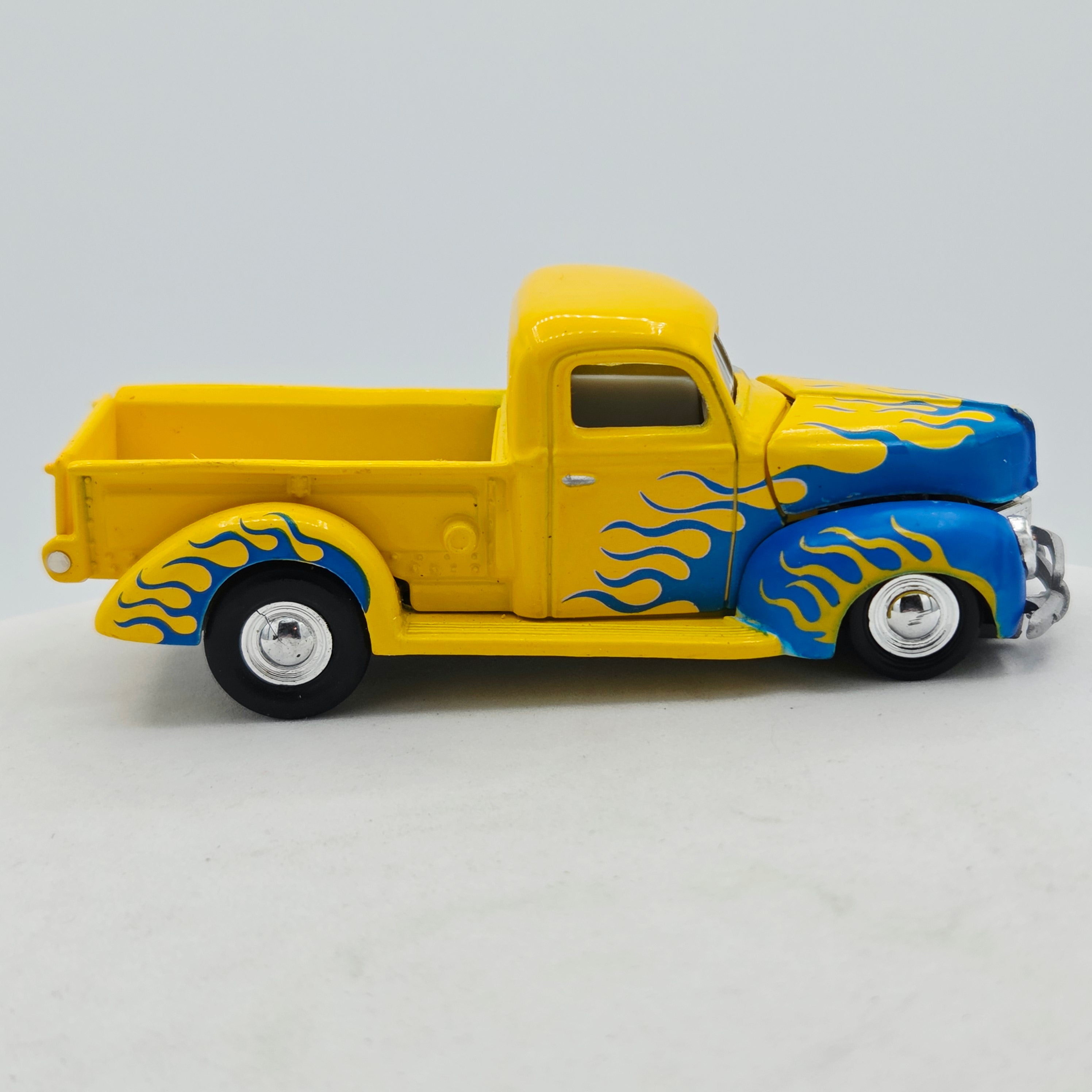 Racing Champions 1940 Ford Pickup Stylish Hauler - 1:64 (1998 Texaco - Hot Rod Magazine 50th Anniversary)