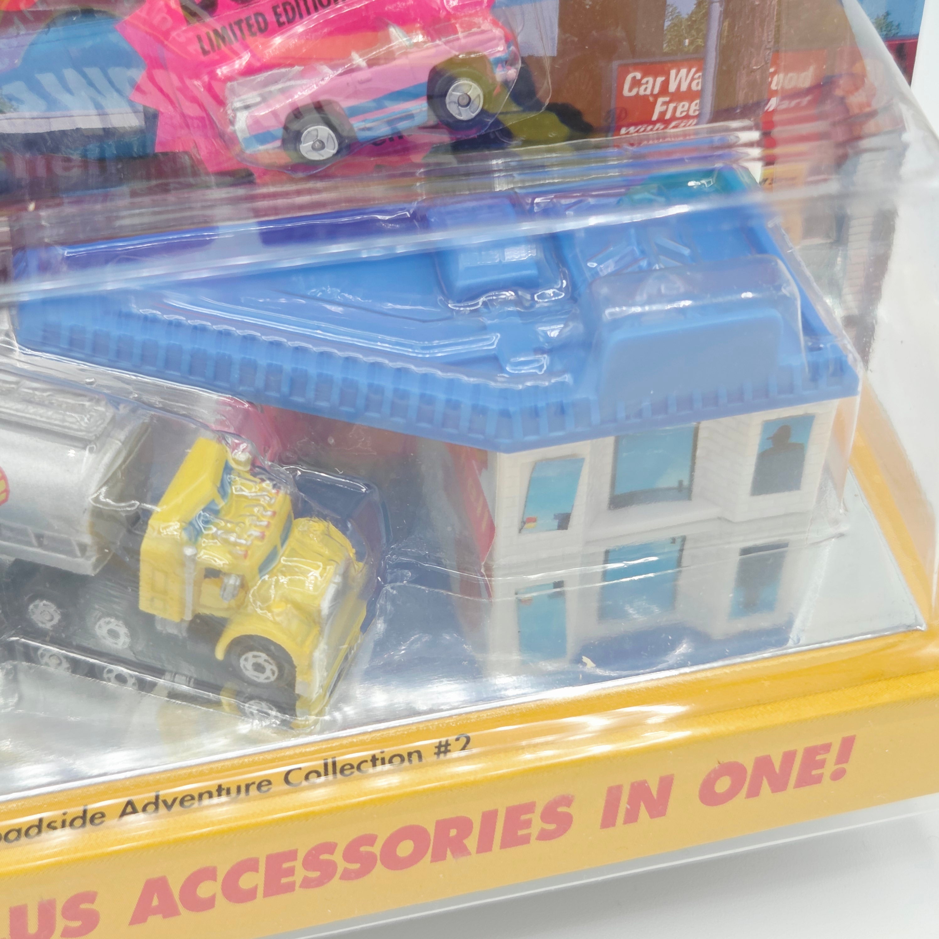 Galoob Micro Machines - Roadside Adventure Collection #2 - Tow Truck, Semi Truck, Gas Station "Shell Oil" (1990 Adventures)