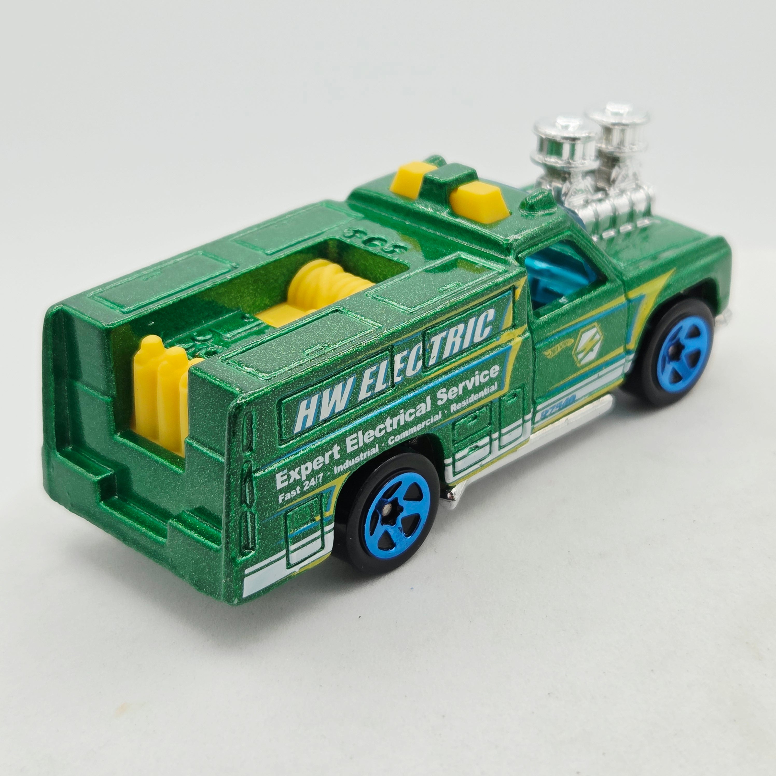 Hot Wheels Rescue Ranger Truck "Electric" (2010 HW Basic - City Works)