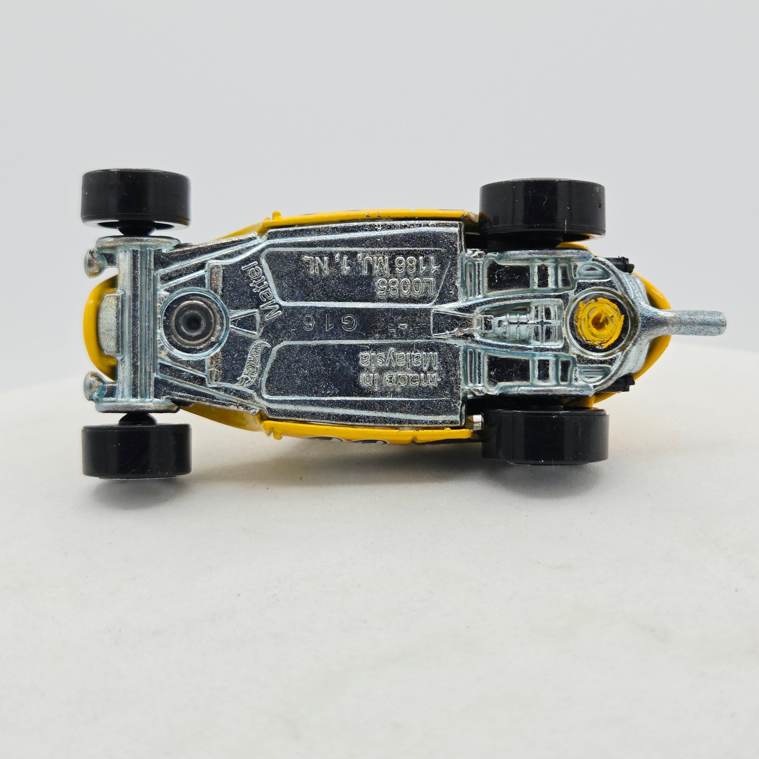 Hot Wheels Custom Volkswagen Beetle "Moon Eyes" (2014 HW Basic - Workshop)