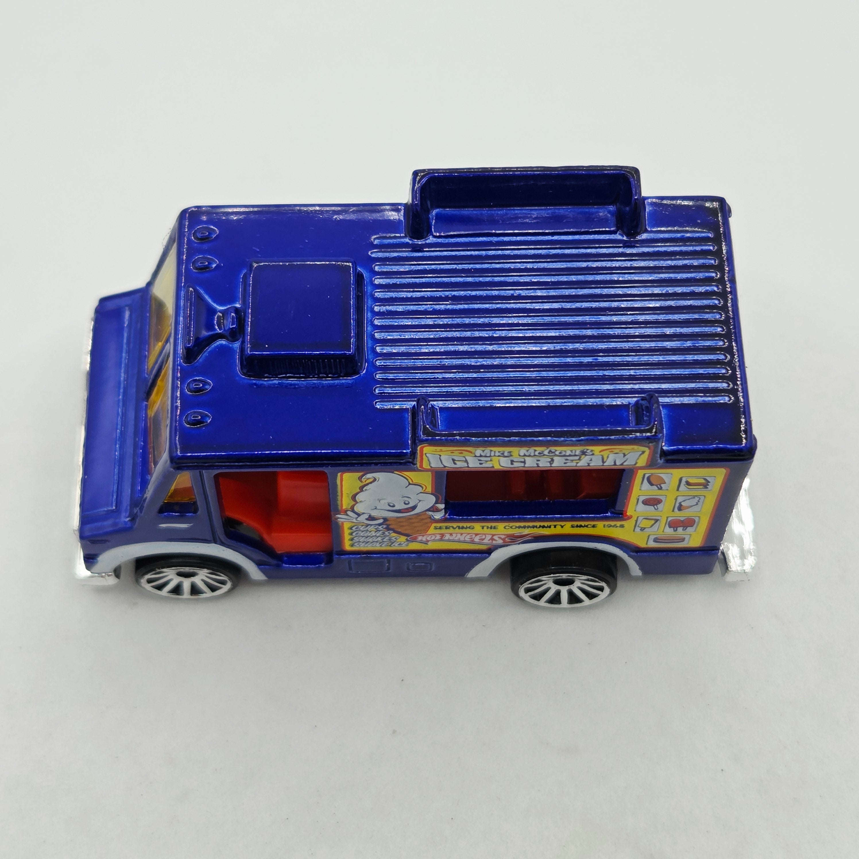 Hot Wheels Ice Cream Truck (2009 HW Basic - City Works)