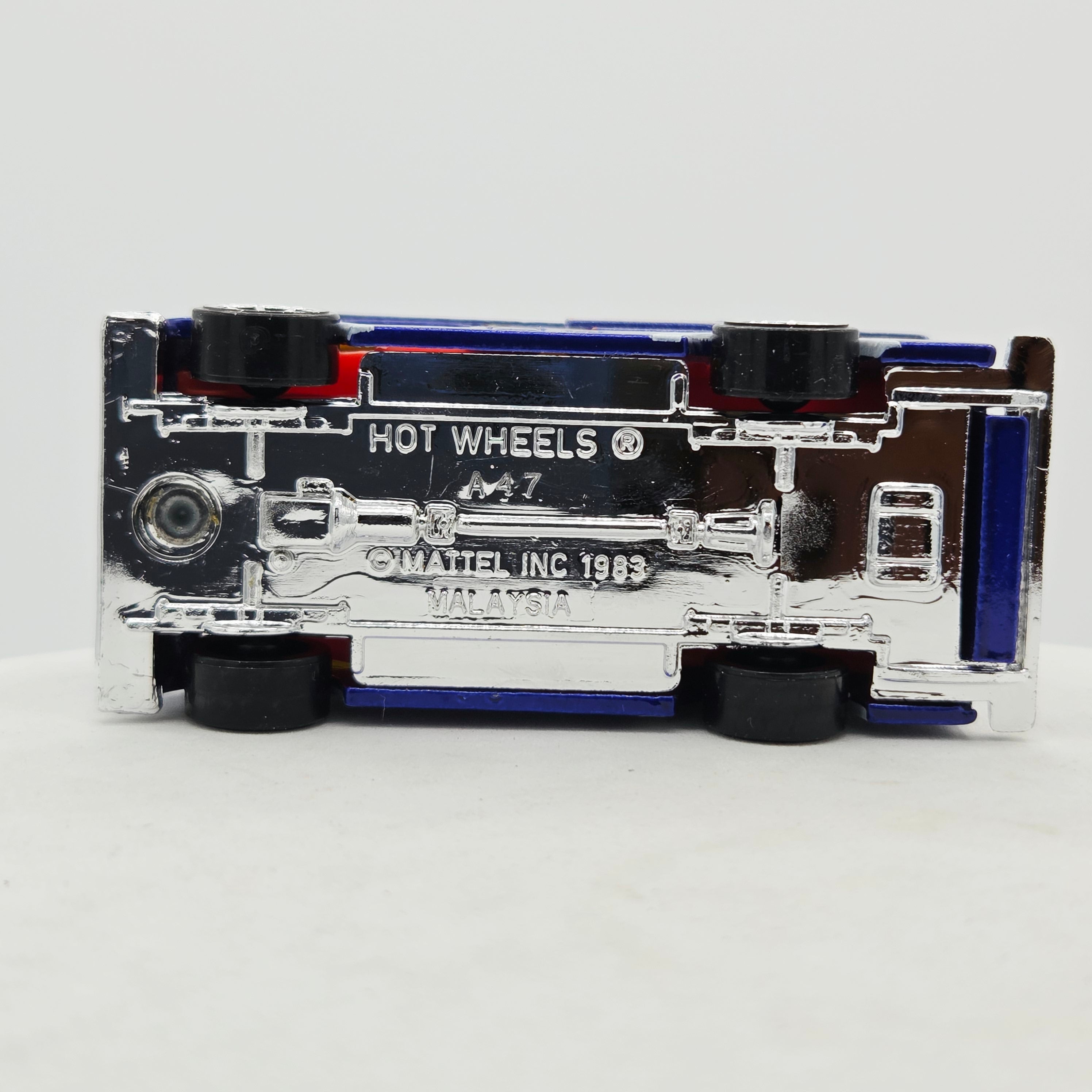 Hot Wheels Ice Cream Truck (2009 HW Basic - City Works)