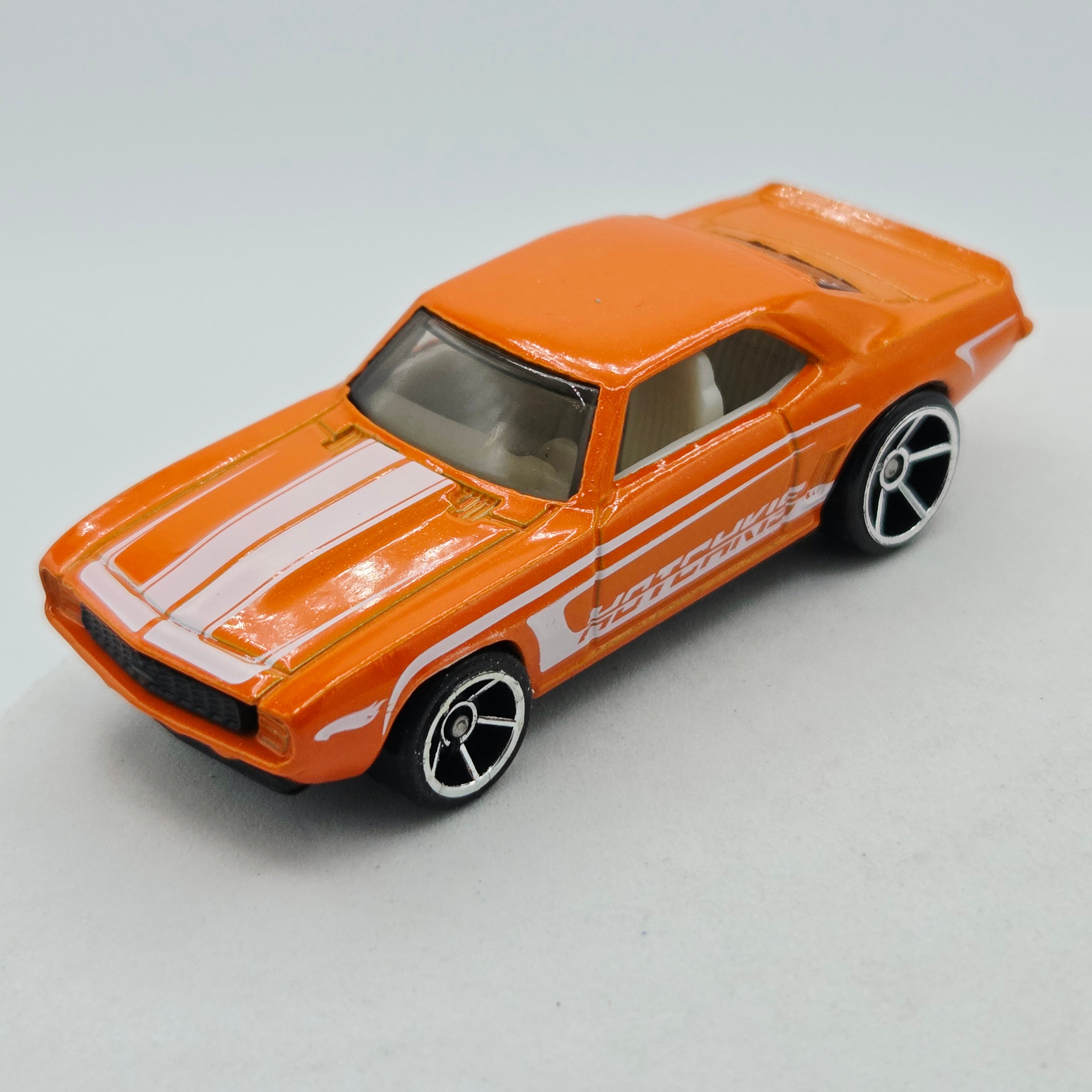 Hot Wheels '69 Chevy Camaro (2009 HW Basic - Muscle Mania)