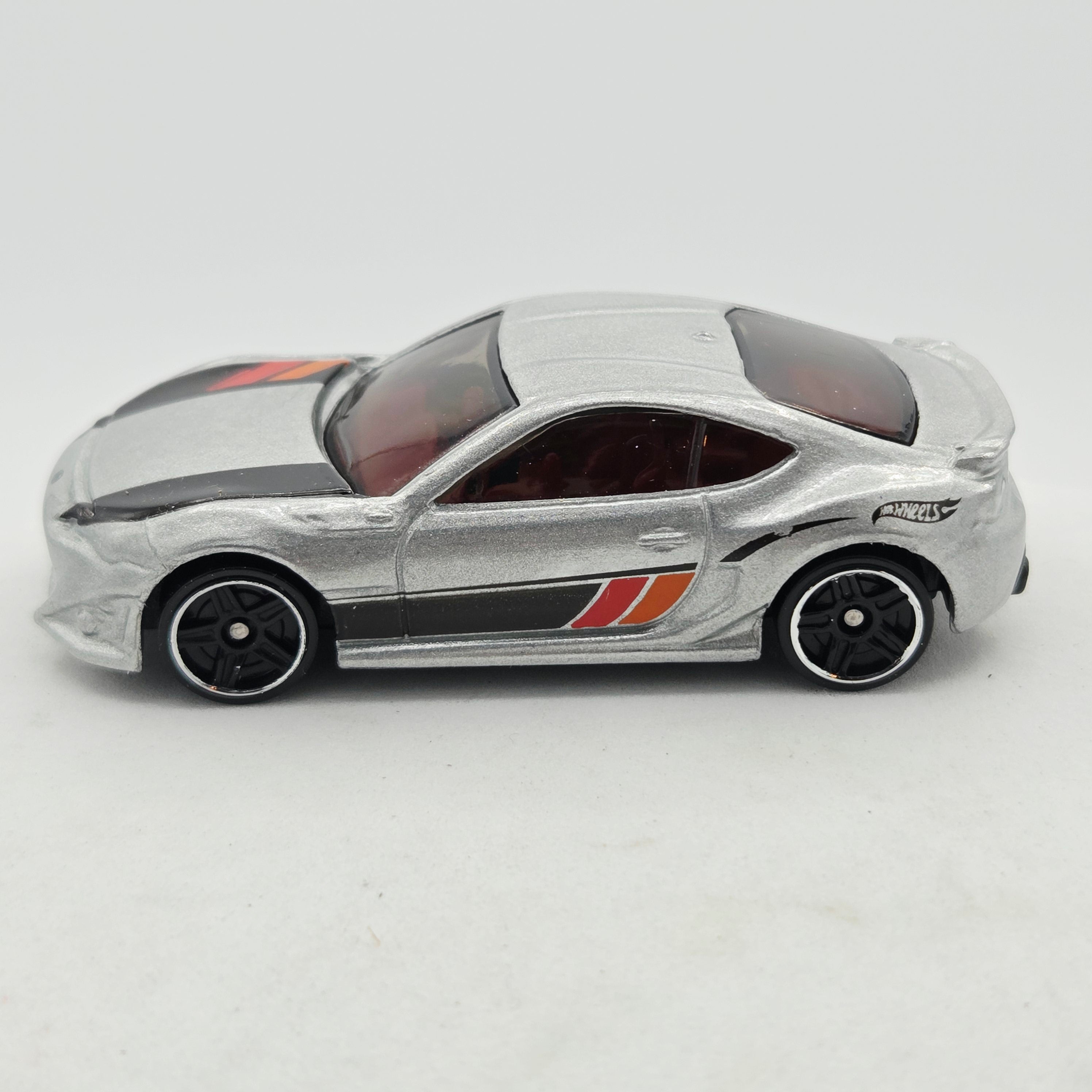 Hot Wheels Scion FR-S (2014 HW Basic - Workshop Then & Now)