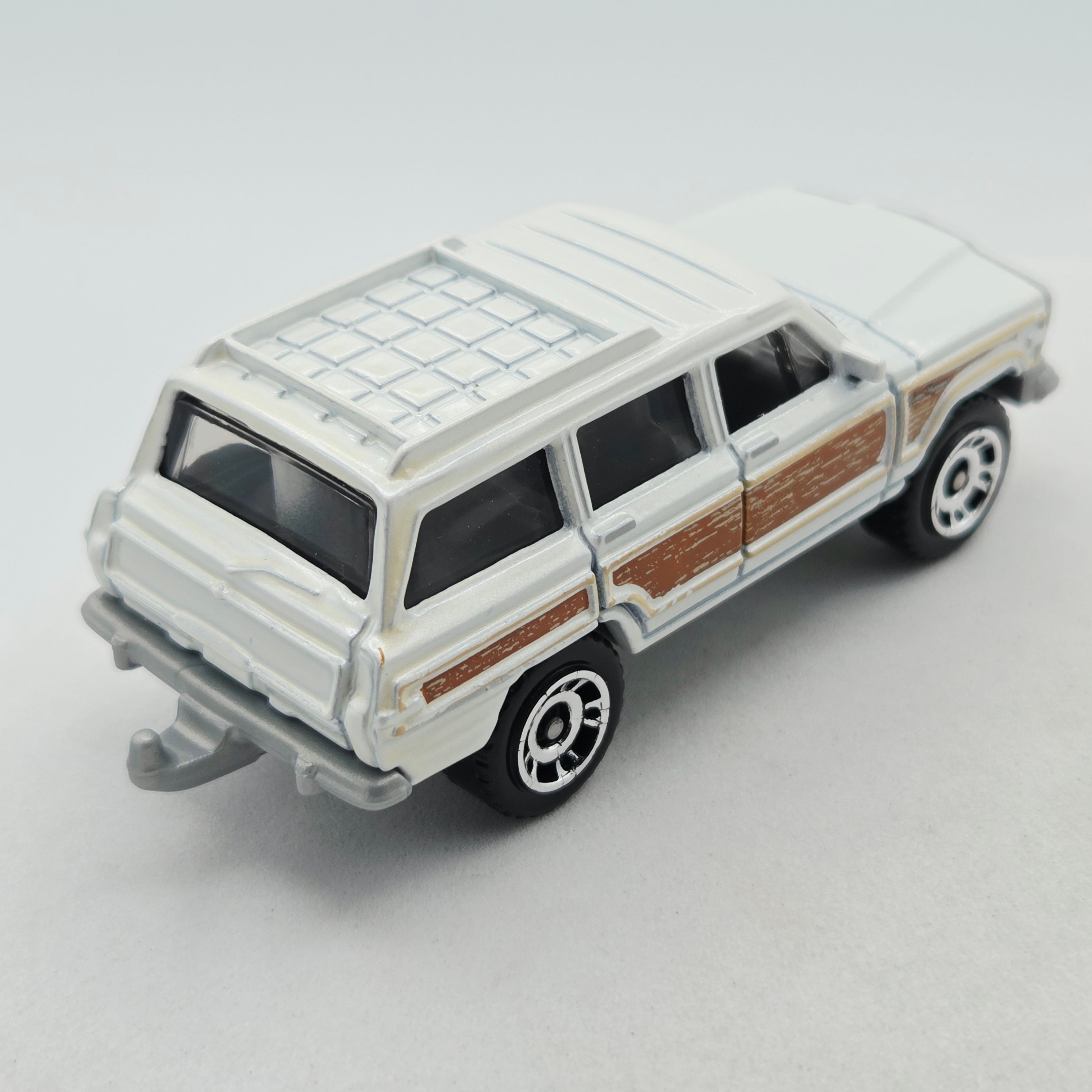 Matchbox '89 Jeep Wagoneer (2023 MBX 5 Pack Wagons II - Multipack Exclusive)