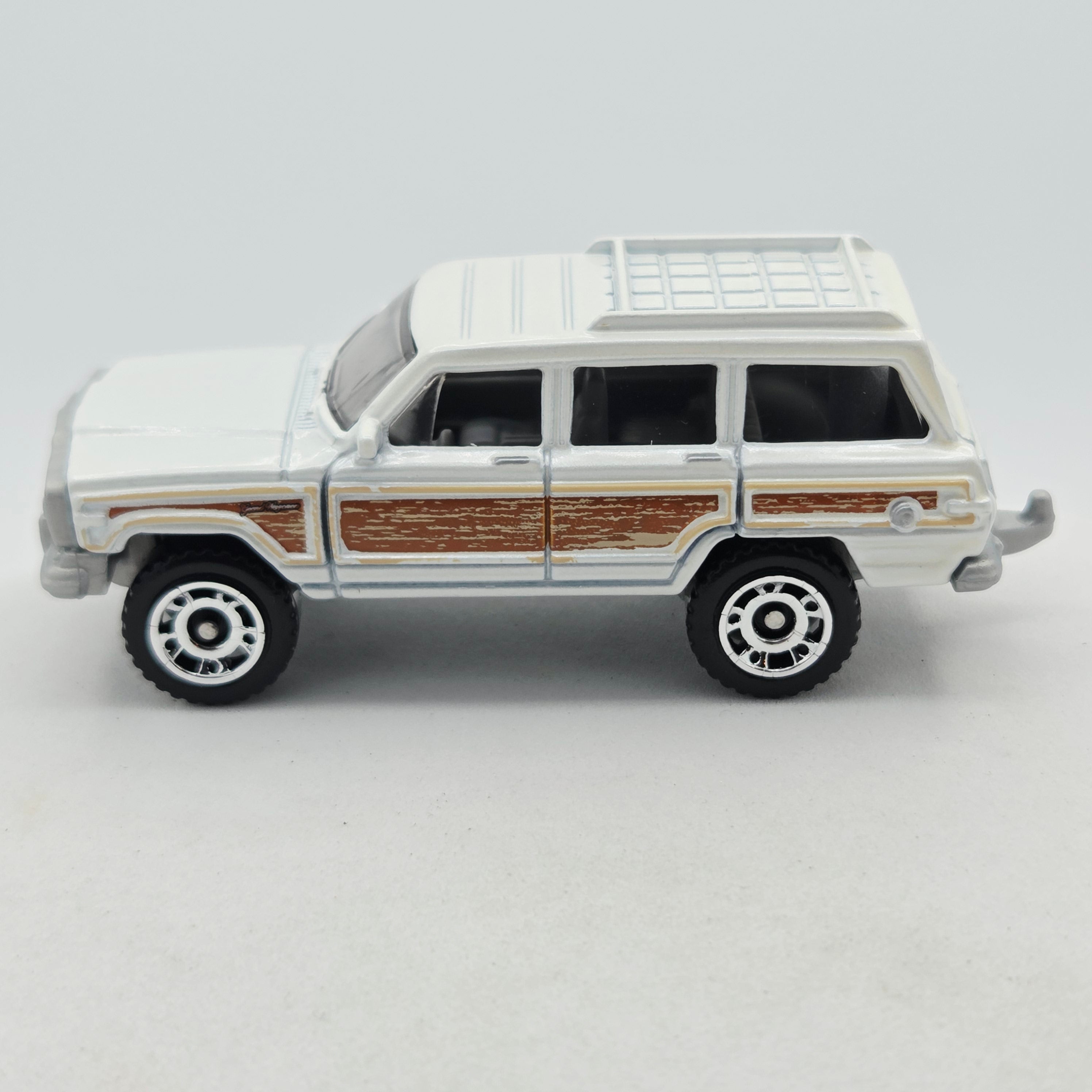 Matchbox '89 Jeep Wagoneer (2023 MBX 5 Pack Wagons II - Multipack Exclusive)