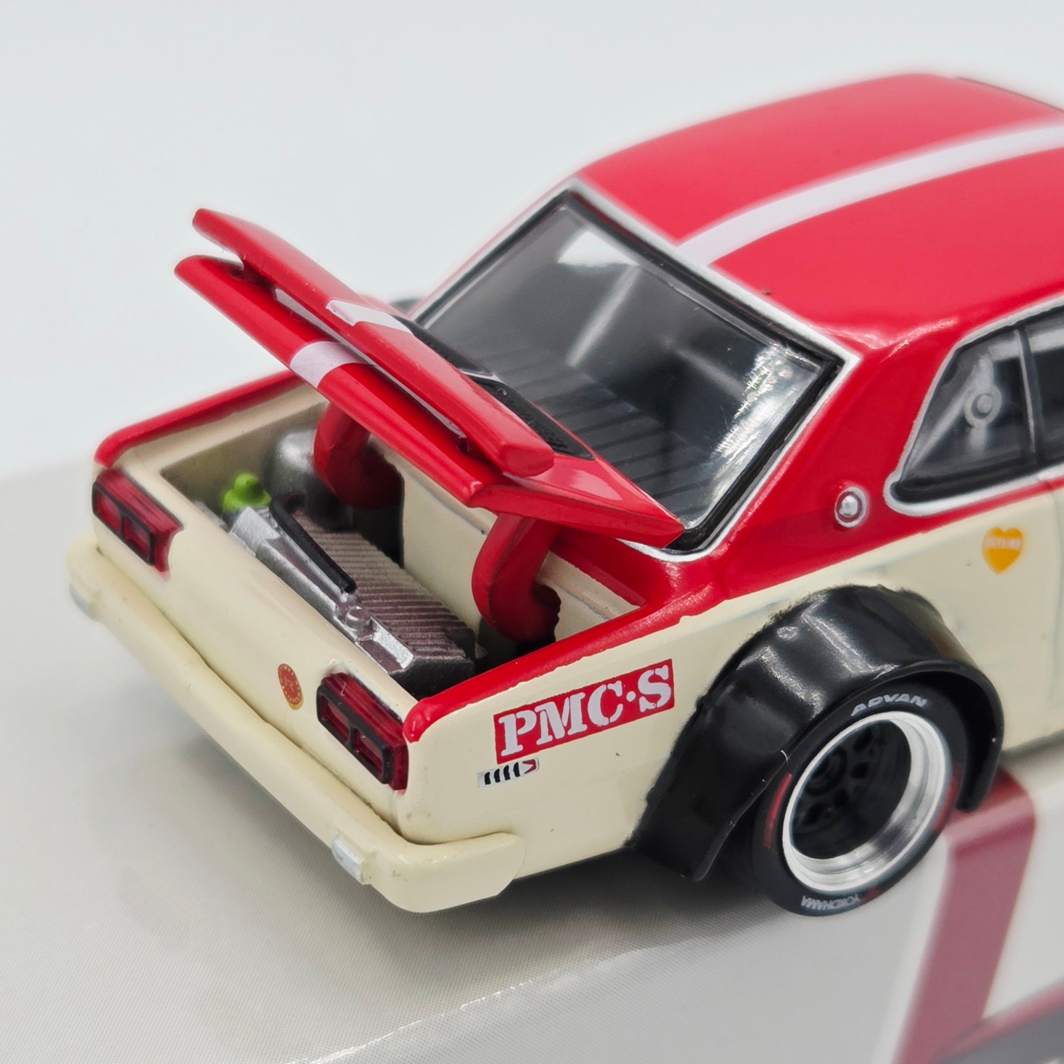 Pop Race Nissan Skyline GT-R V8 Drift Hakosuka - 1:64, Watanabe (2026 Limited Edition)