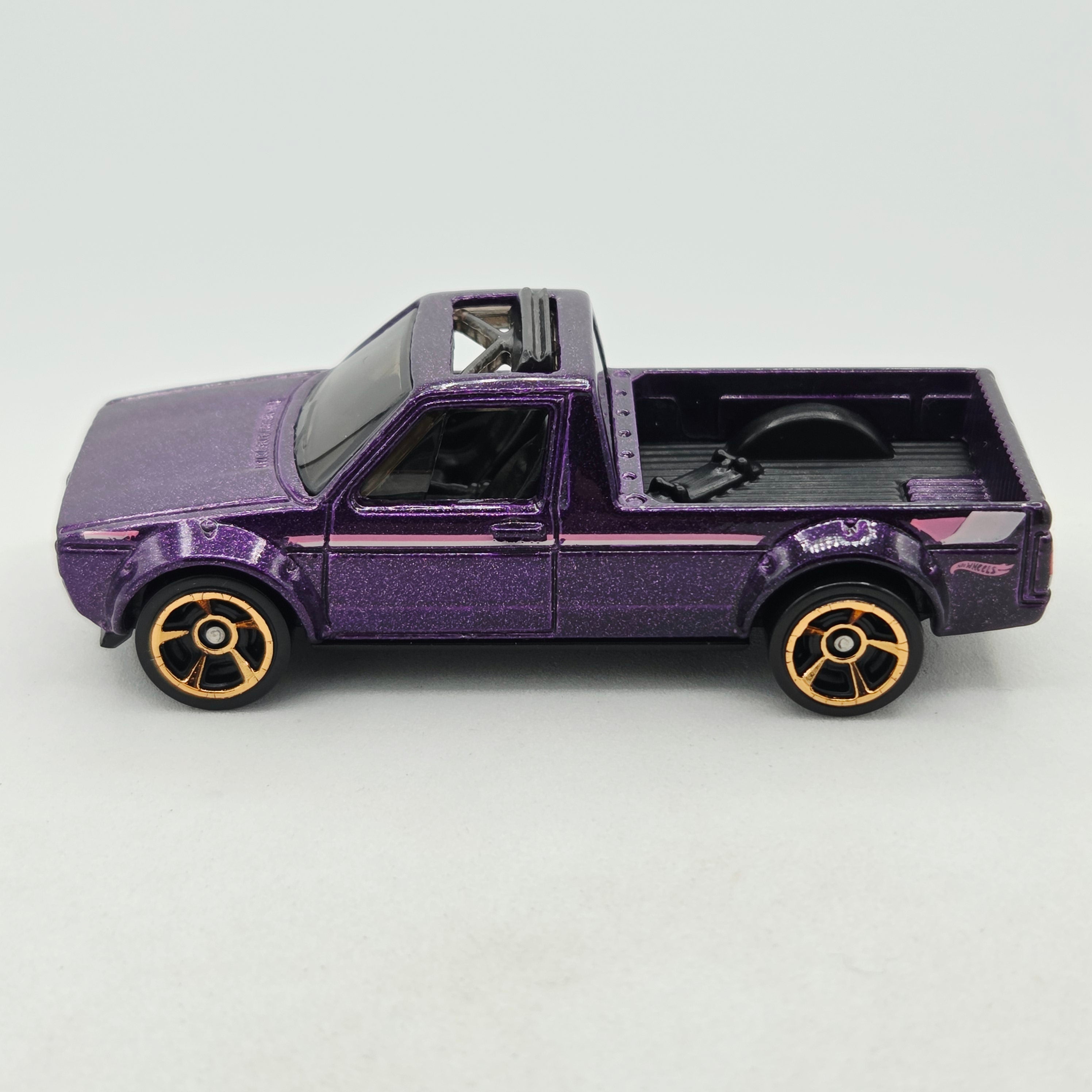 Hot Wheels Volkswagen Caddy pickup (2022 HW Volkswagen Series)