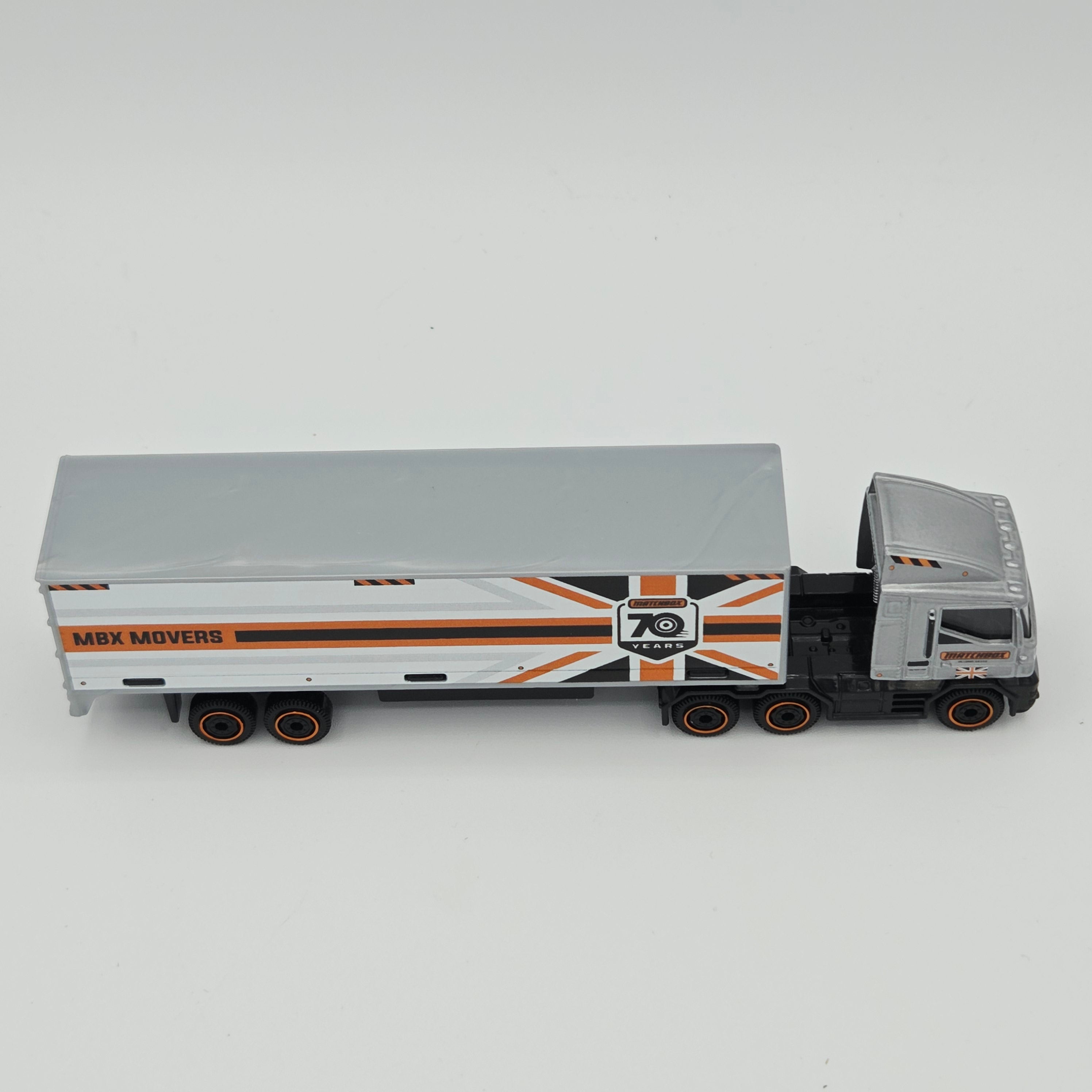 Matchbox MBX Cabover Semi Truck (2024 MBX Convoys)
