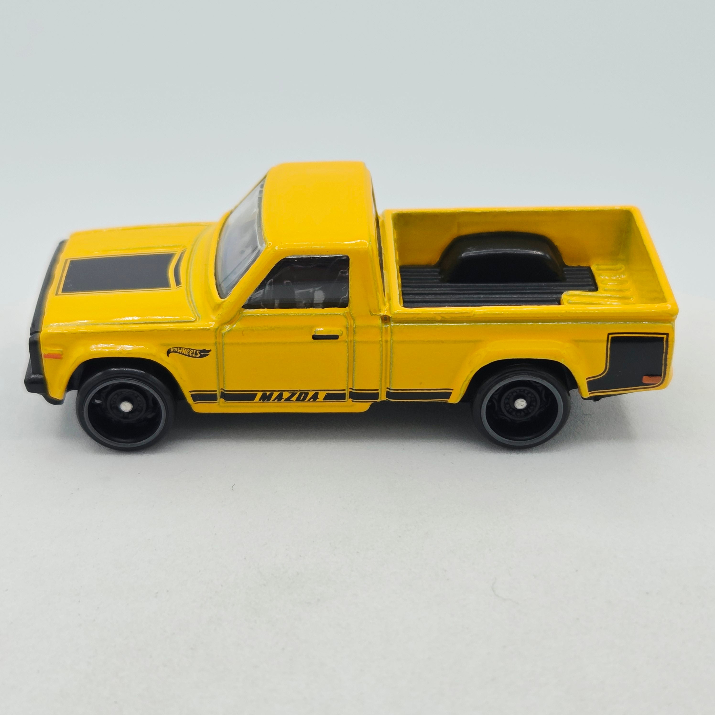 Hot Wheels Mazda Repu pickup (2022 HW Truck Series)