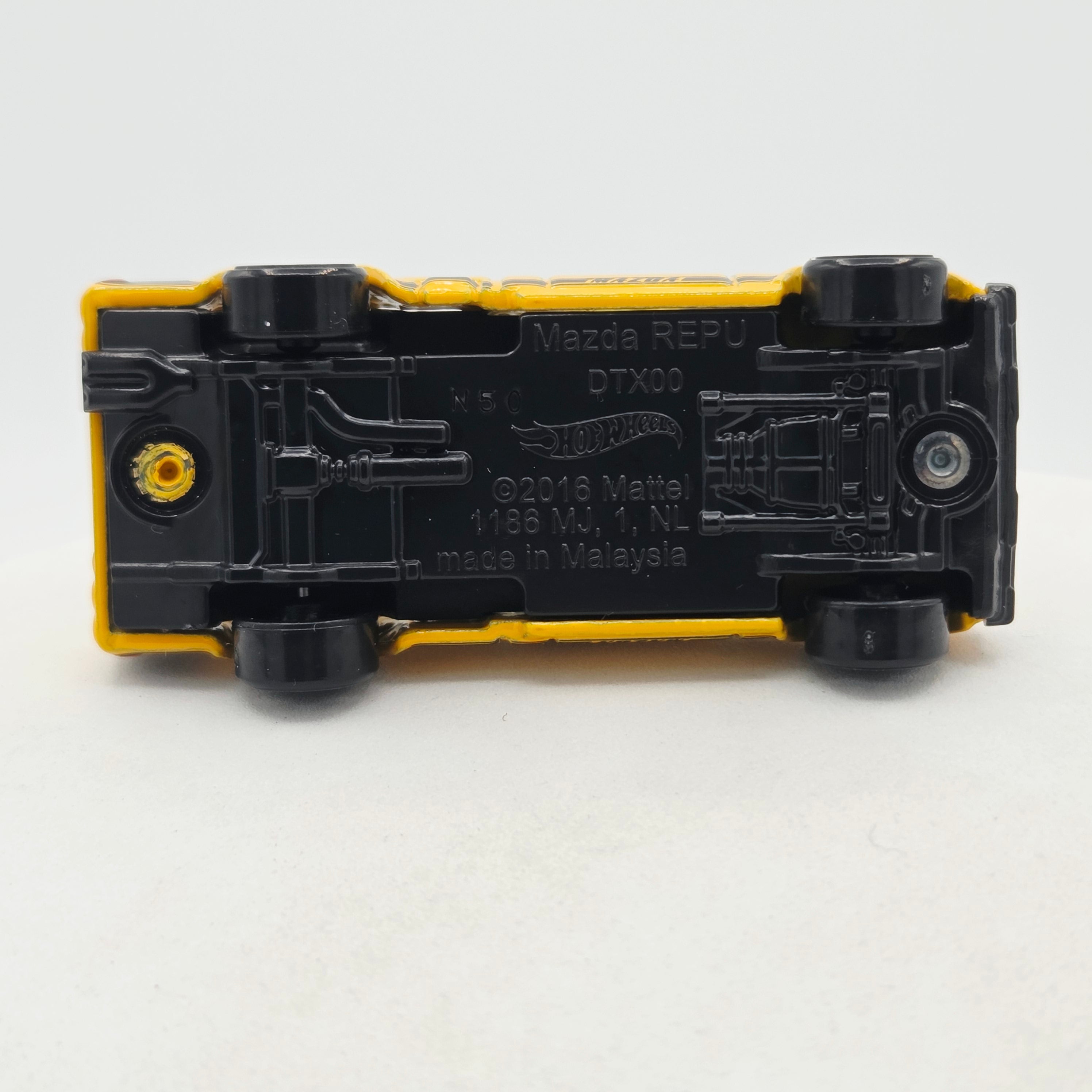 Hot Wheels Mazda Repu pickup (2022 HW Truck Series)