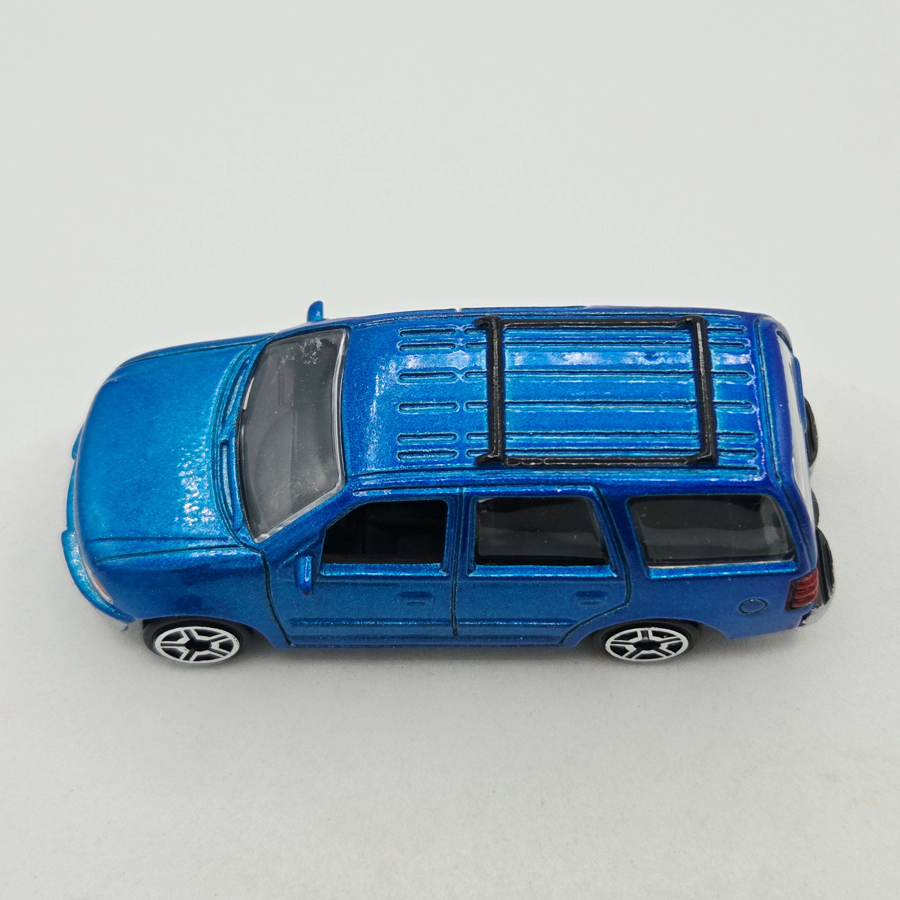 Motormax Ford Expedition #6021 (Super Wheels Special Edition)