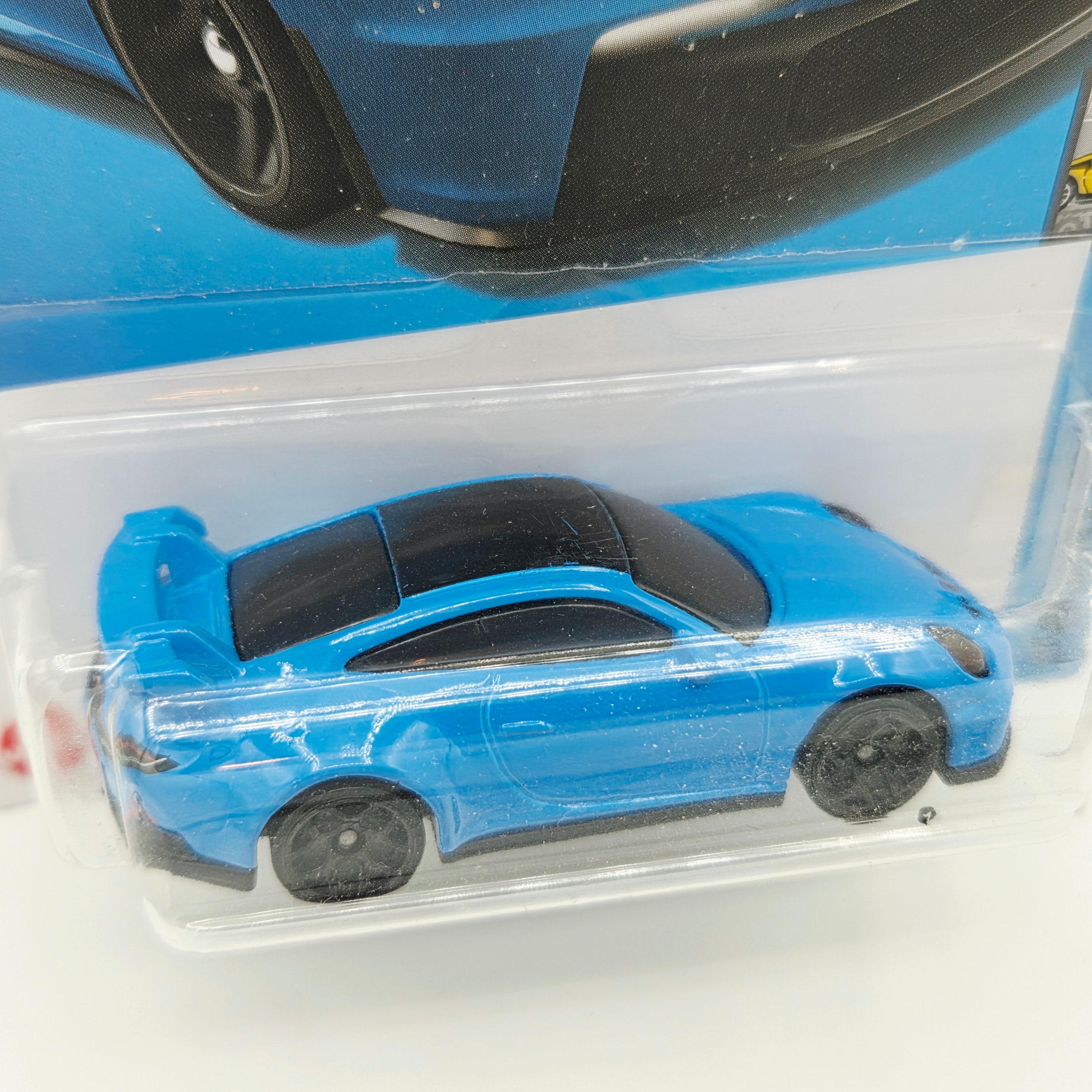 Hot Wheels Porsche 911 GT3 (2022 HW Basic - Factory Fresh)