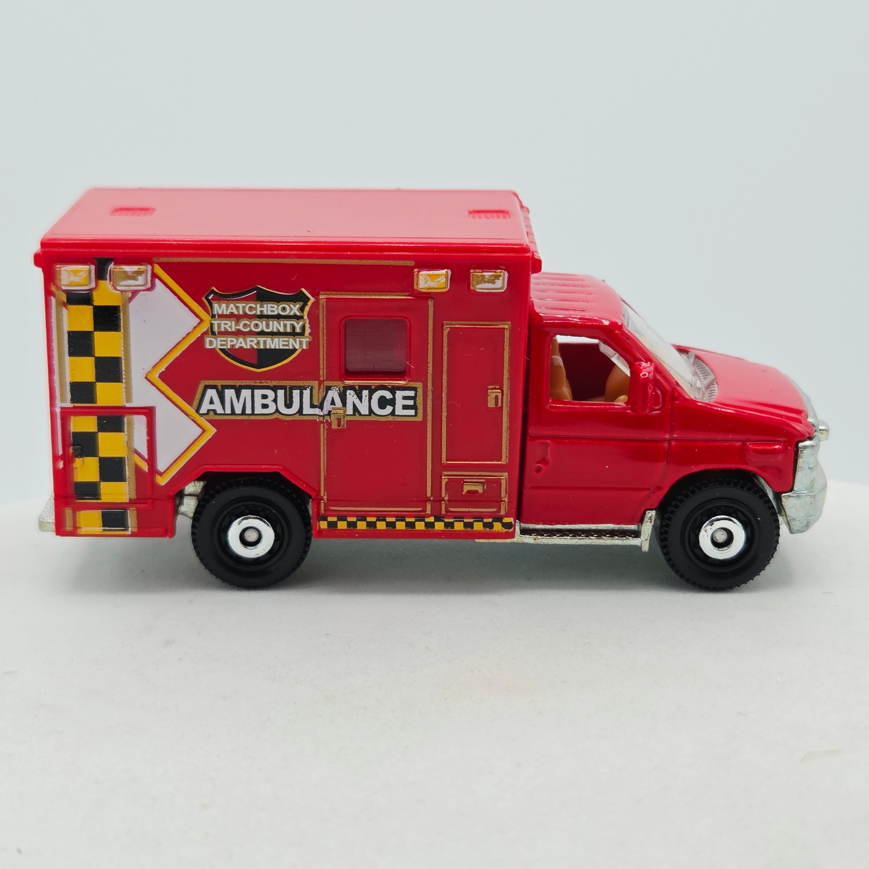 Matchbox '09 Ford F-350 Ambulance "Tri-County", Loose (2014 MBX Basic - Heroic Rescue)