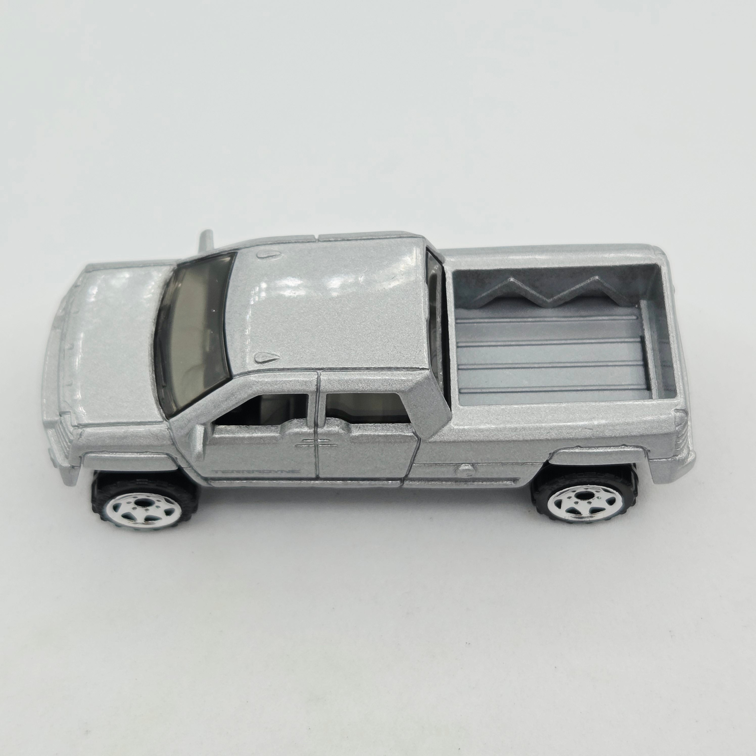 Matchbox GMC Terradyne Pickup (2003 MBX Basic - Hero City)
