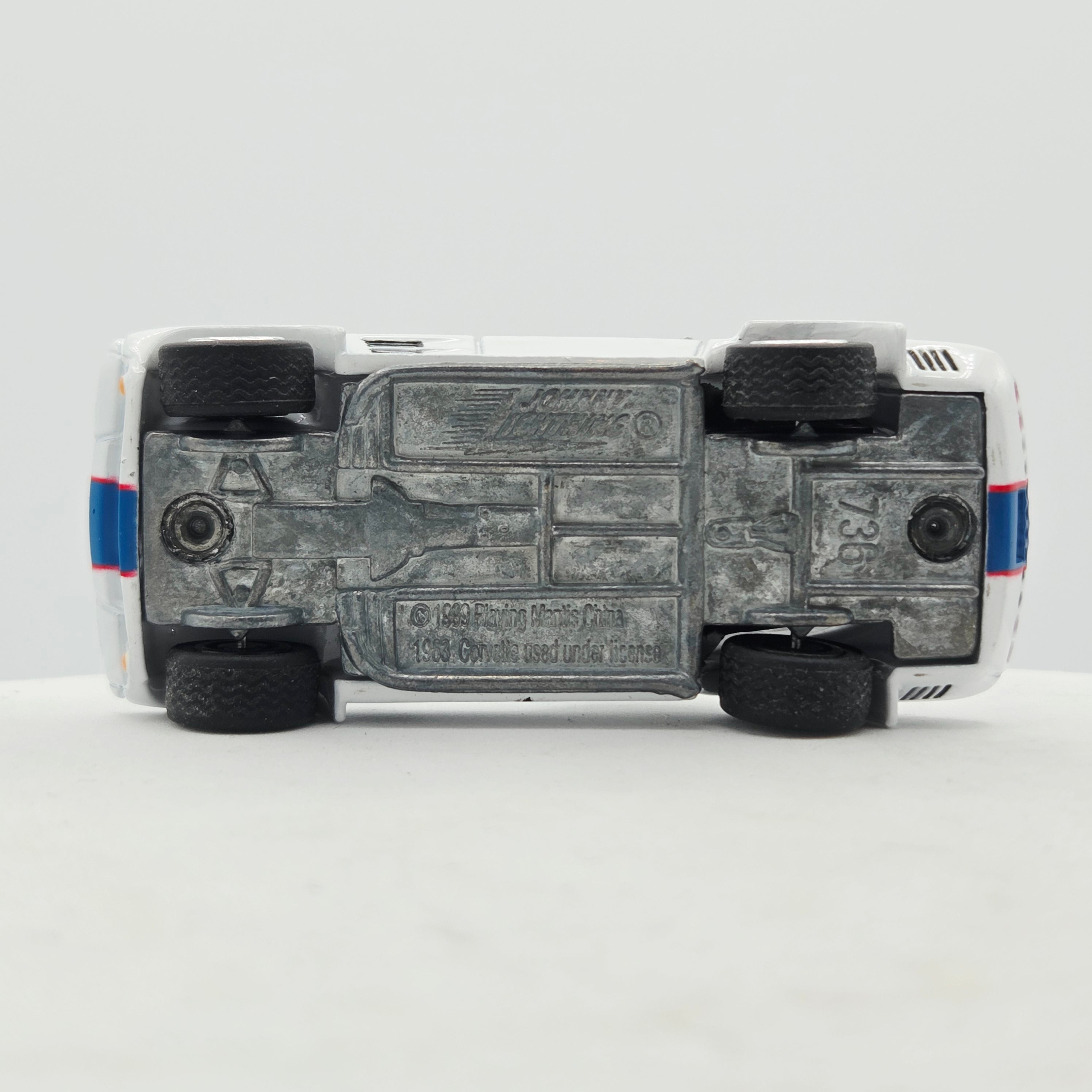 Johnny Lightning '63 Chevrolet Corvette Grand Sport - 1:64 (1998 Super Chevy)