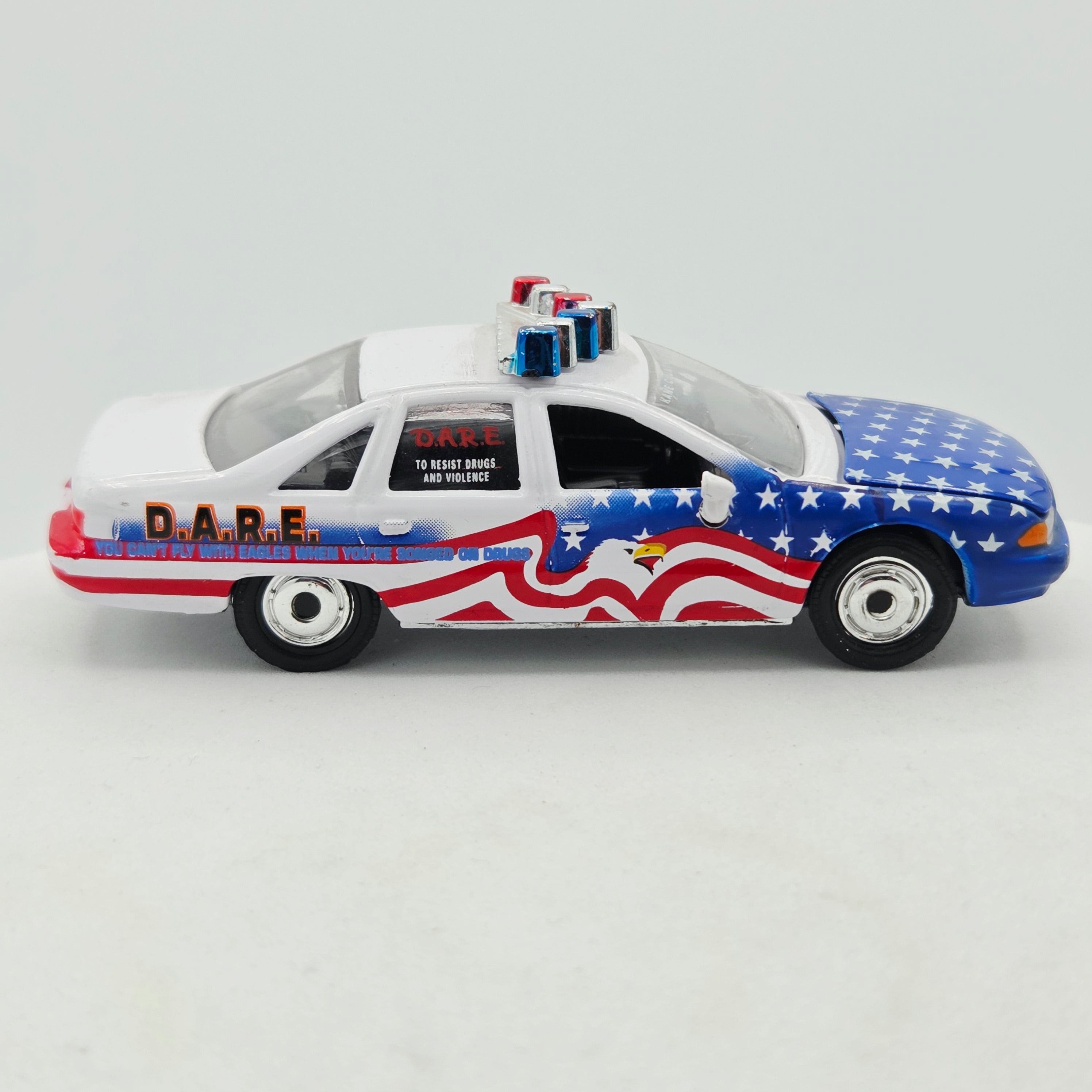 Racing Champions '92 Chevrolet Caprice Police Car - 1:64, DARE (1999 Police USA)