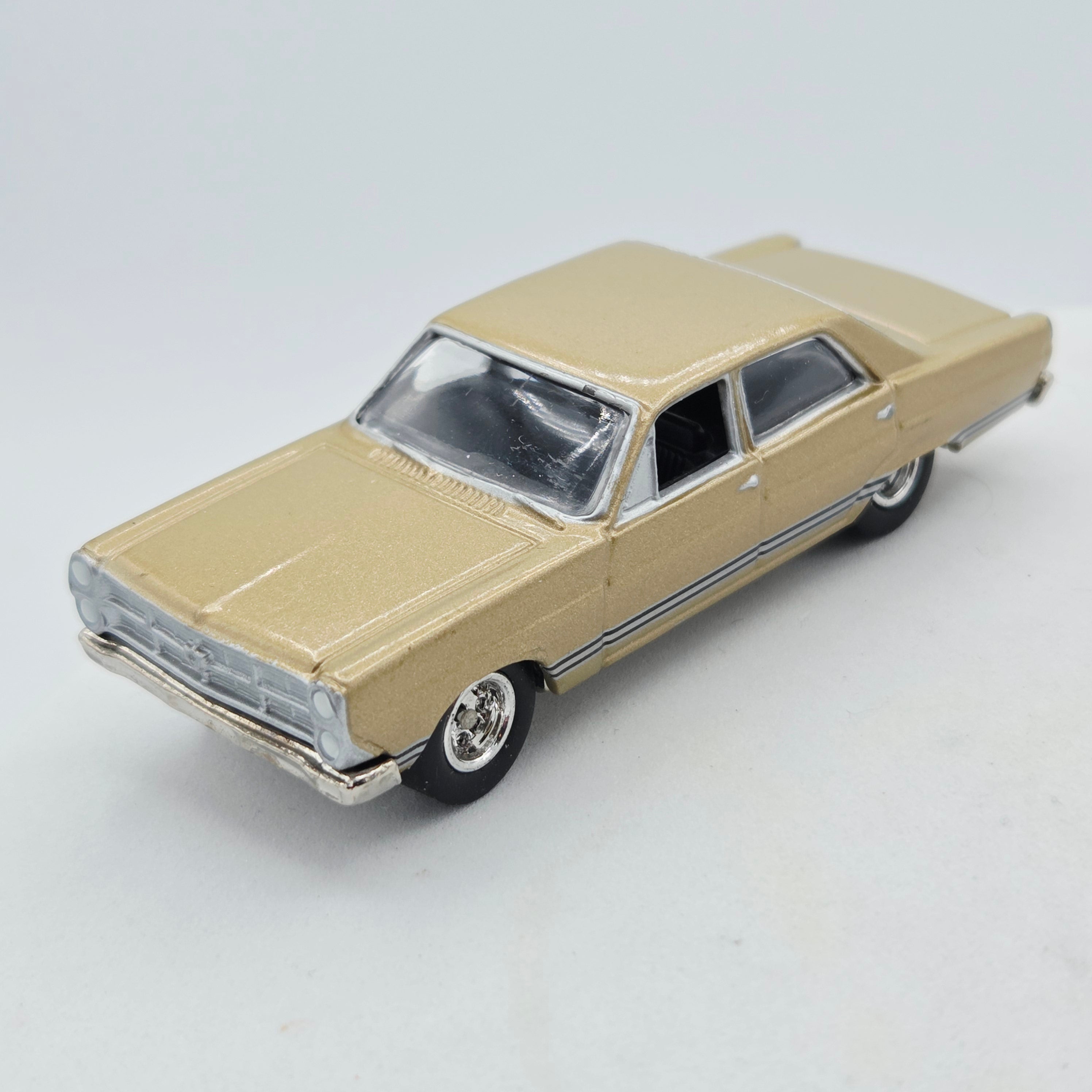 Johnny Lightning '67 Ford Fairlane - 1:64, Dragnet (1998 Hollywood on Wheels)