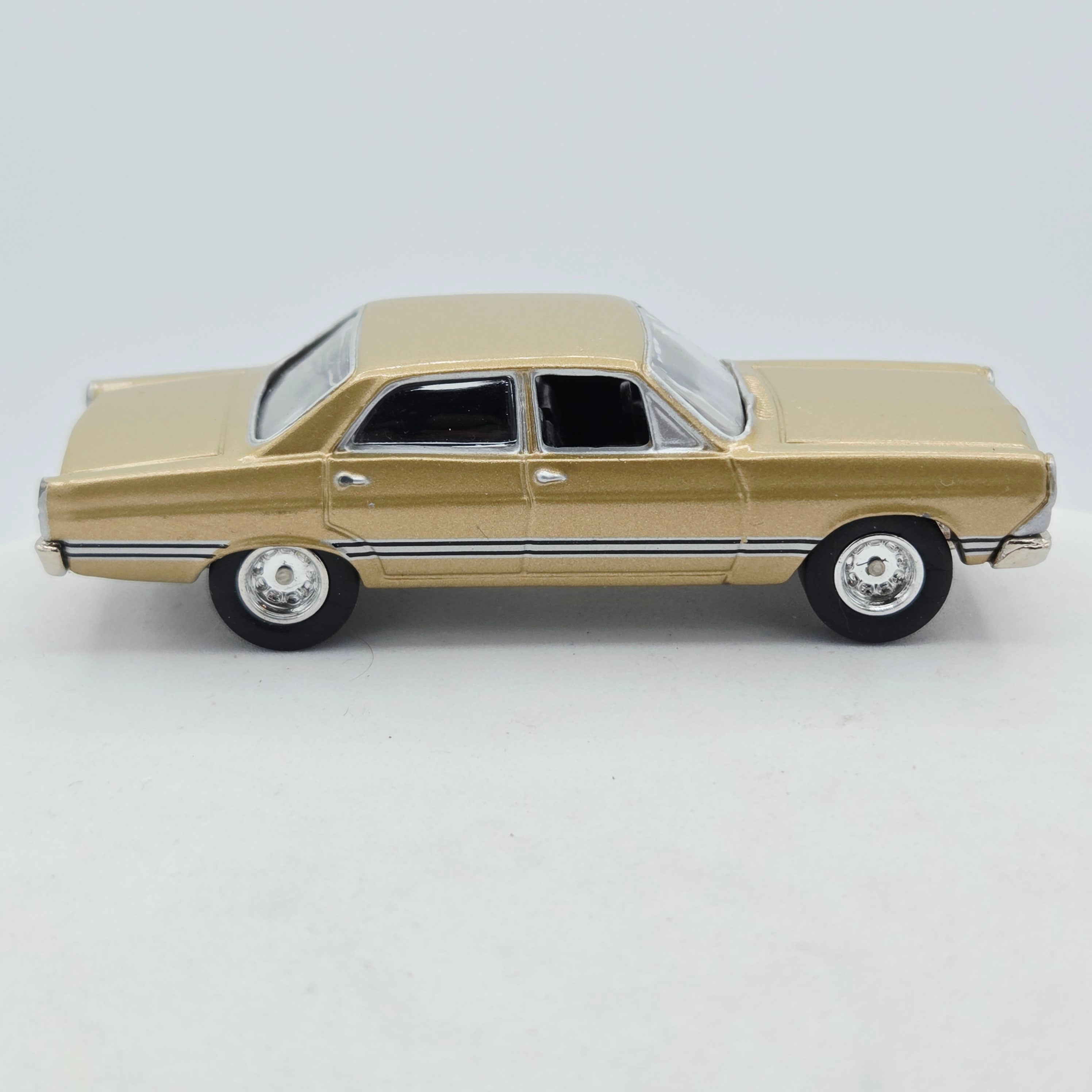 Johnny Lightning '67 Ford Fairlane - 1:64, Dragnet (1998 Hollywood on Wheels)