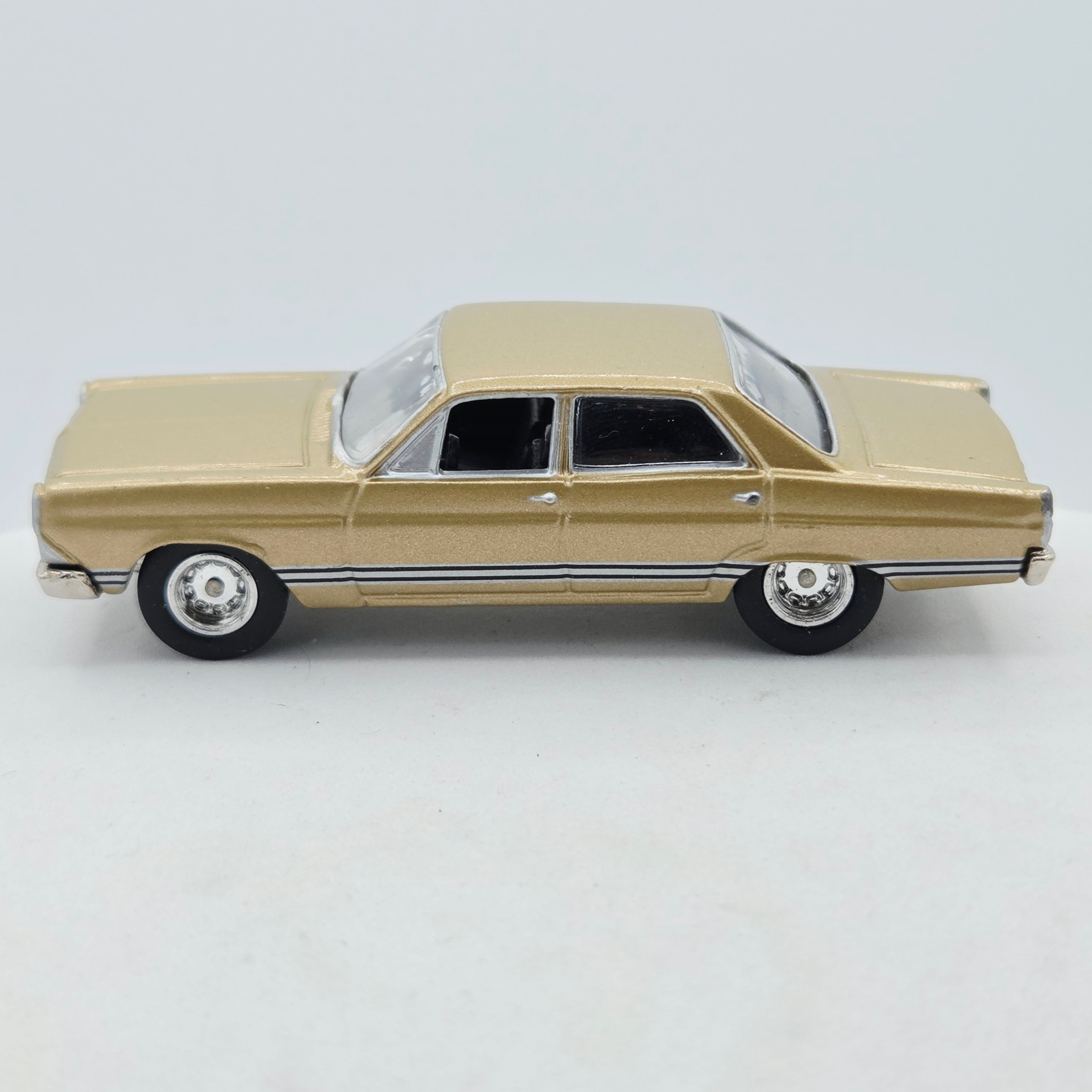 Johnny Lightning '67 Ford Fairlane - 1:64, Dragnet (1998 Hollywood on Wheels)