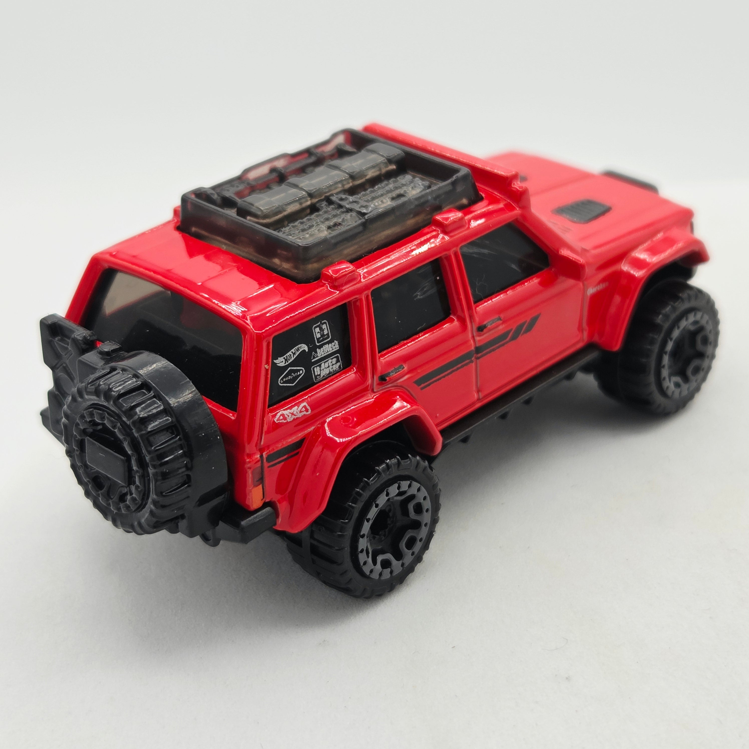 Hot Wheels '95 Jeep Cherokee (2022 HW Basic - Baja Blazers)