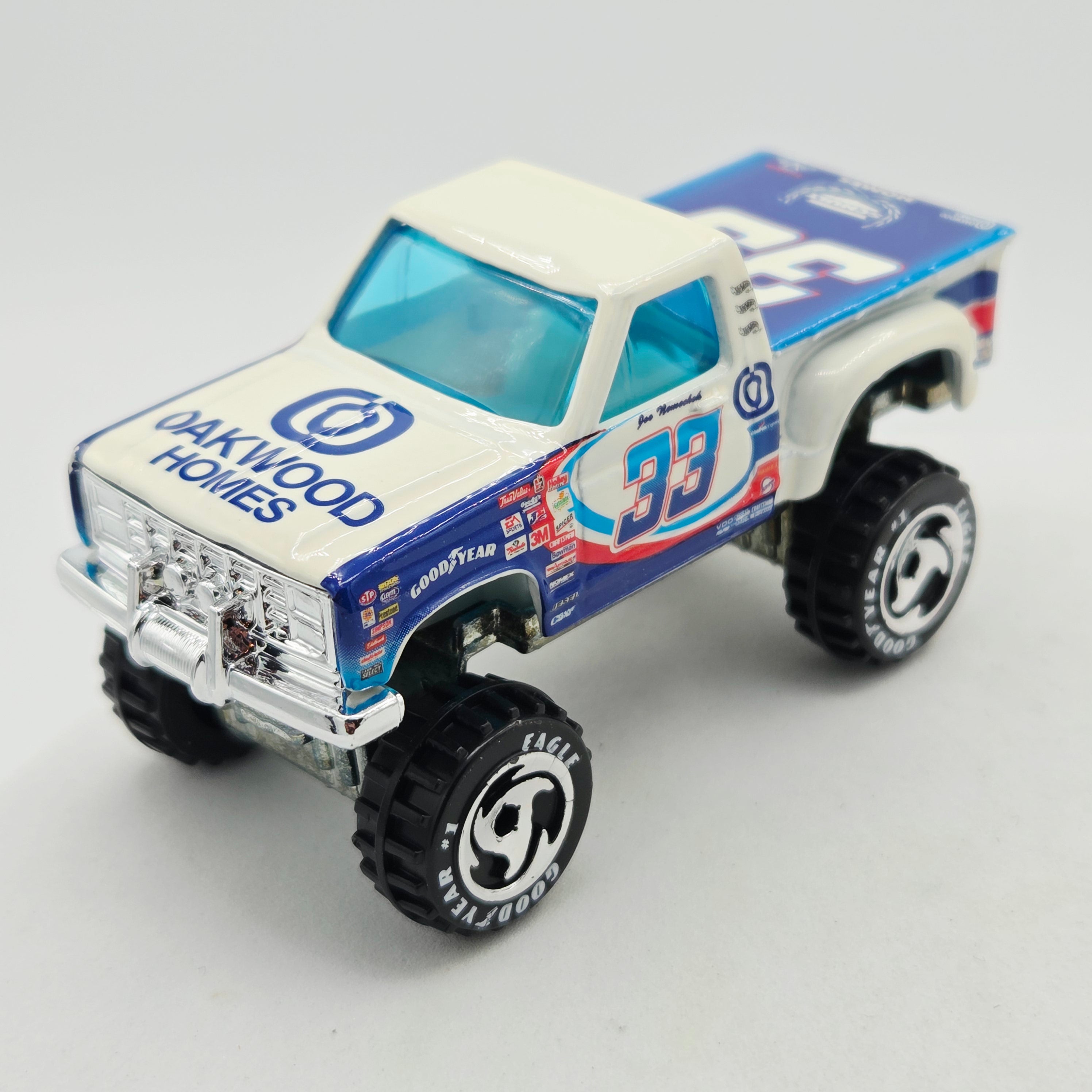 Hot Wheels Tail Gunner Pickup Truck "Oakwood Homes" (2001 HW Racing)