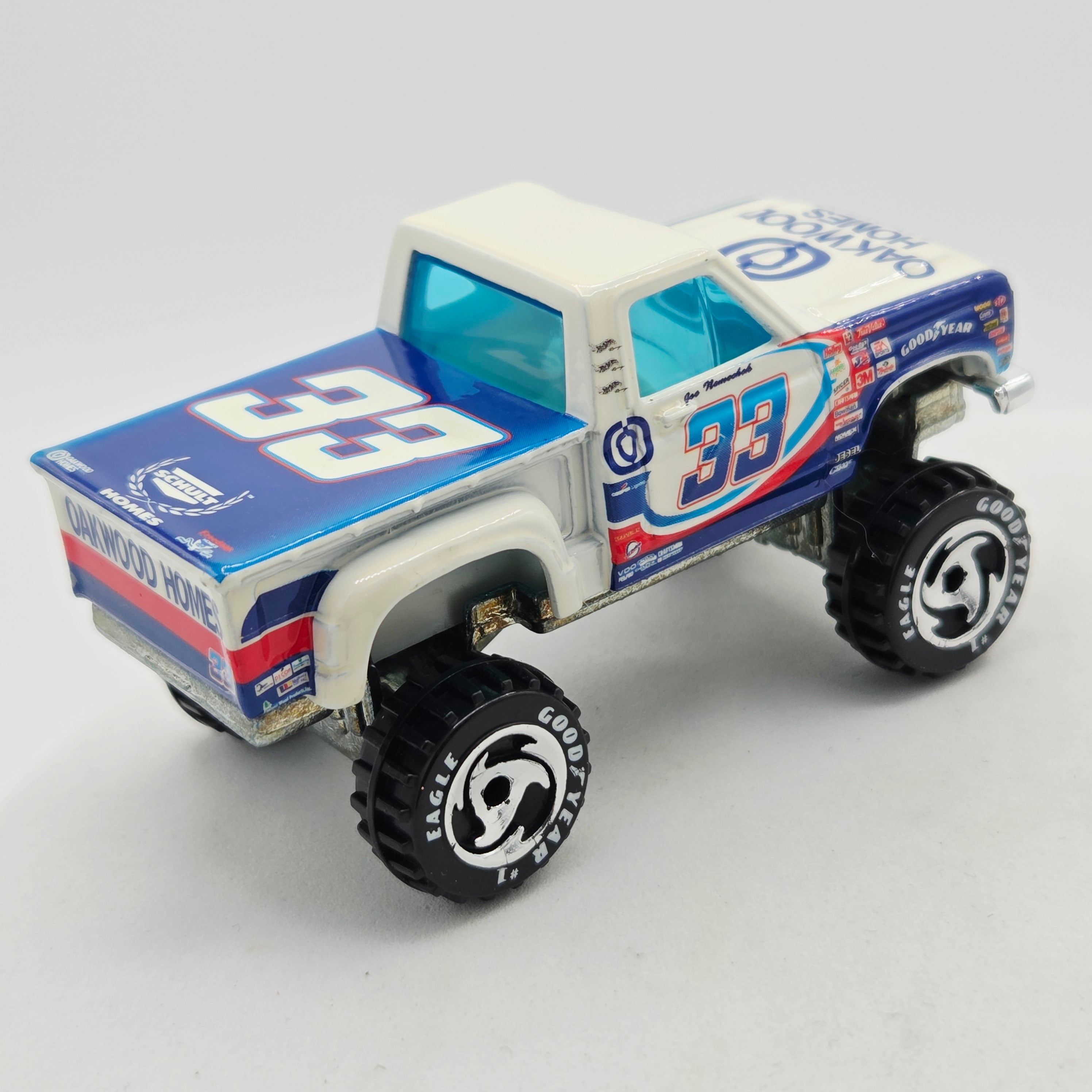 Hot Wheels Tail Gunner Pickup Truck "Oakwood Homes" (2001 HW Racing)