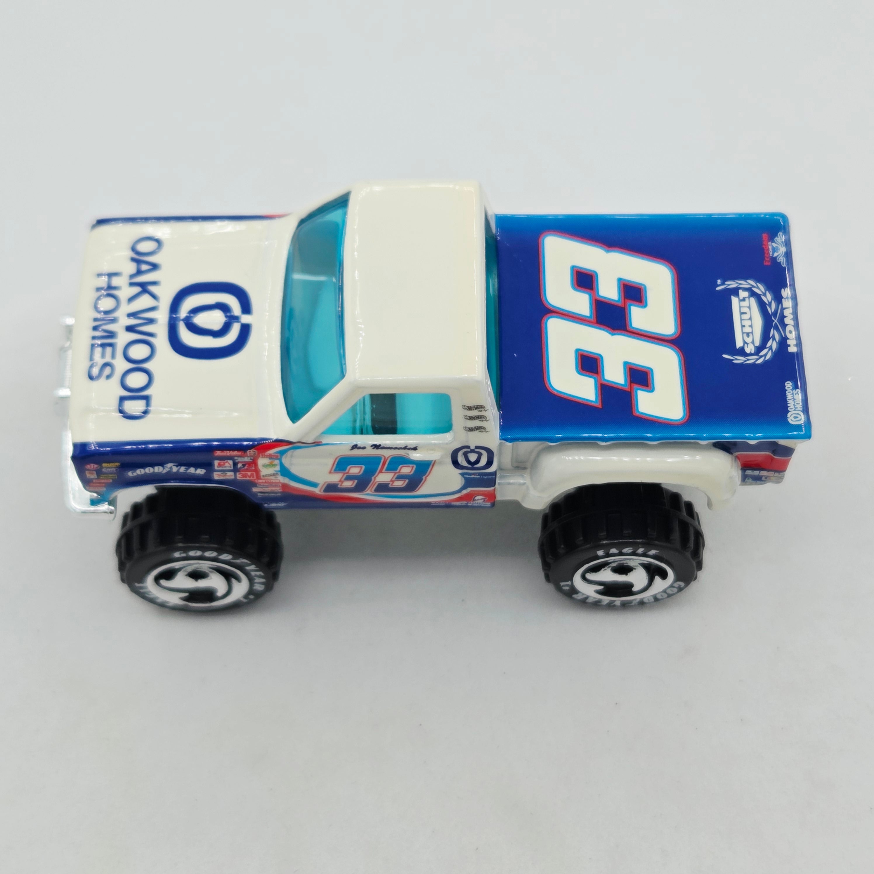 Hot Wheels Tail Gunner Pickup Truck "Oakwood Homes" (2001 HW Racing)