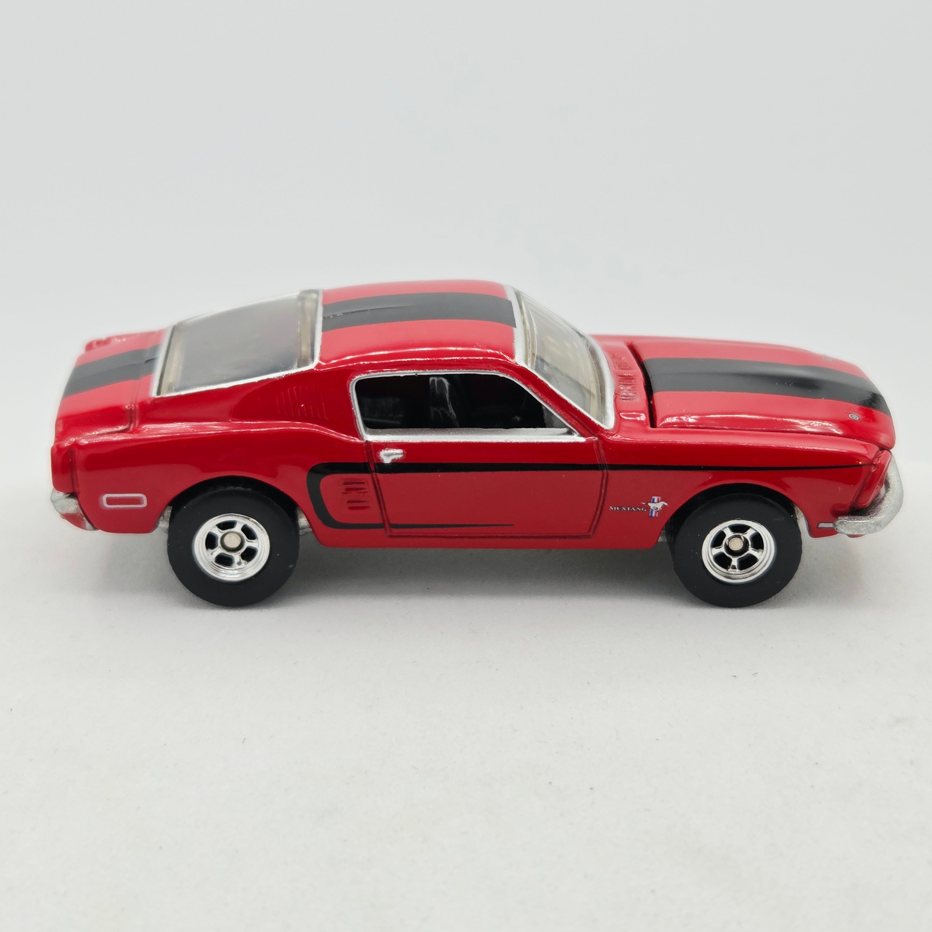 Hot Wheels '67 Ford Mustang (2002 Ford Performance - 100% Hot Wheels)