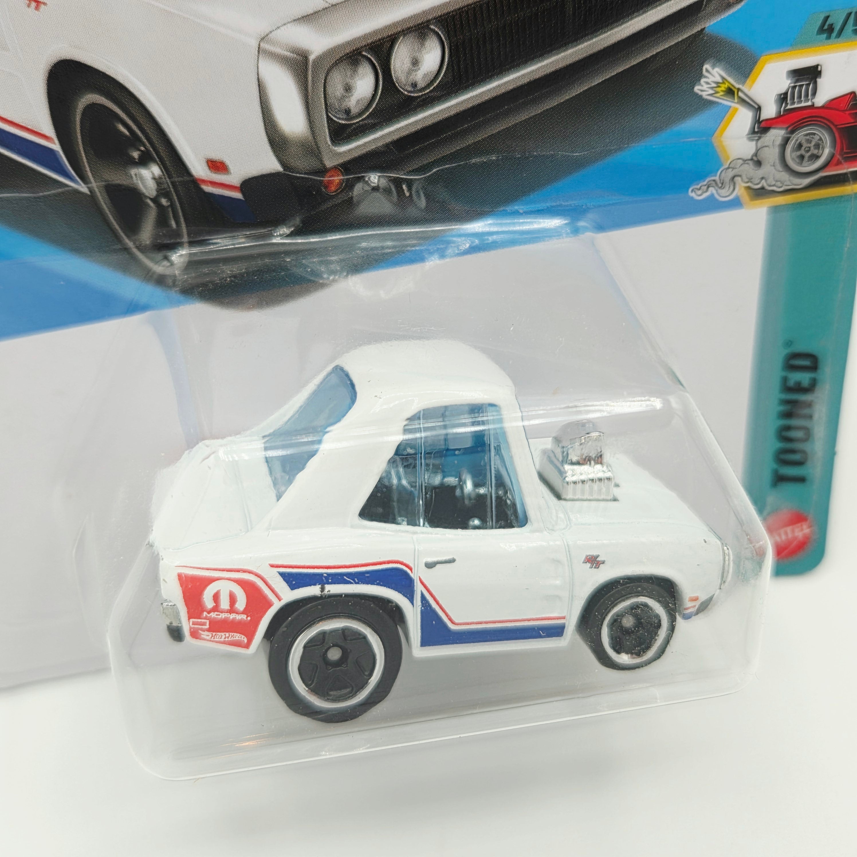 Hot Wheels '70 Dodge Charger (2026 HW Basic Case J - Tooned)