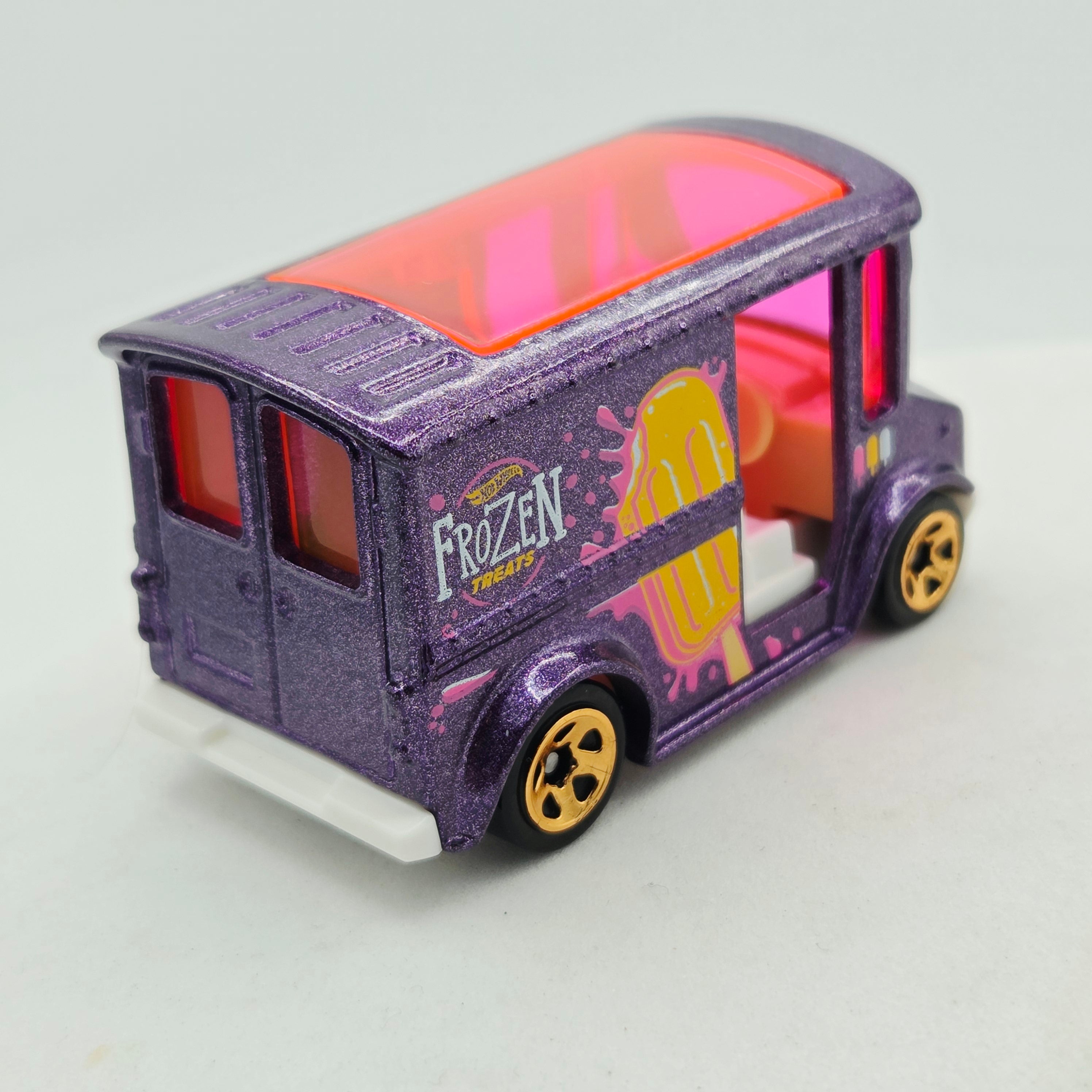 Hot Wheels Bread Box "Frozen Treats" (2025 HW City 5 Pack - Multipack Exclusive)