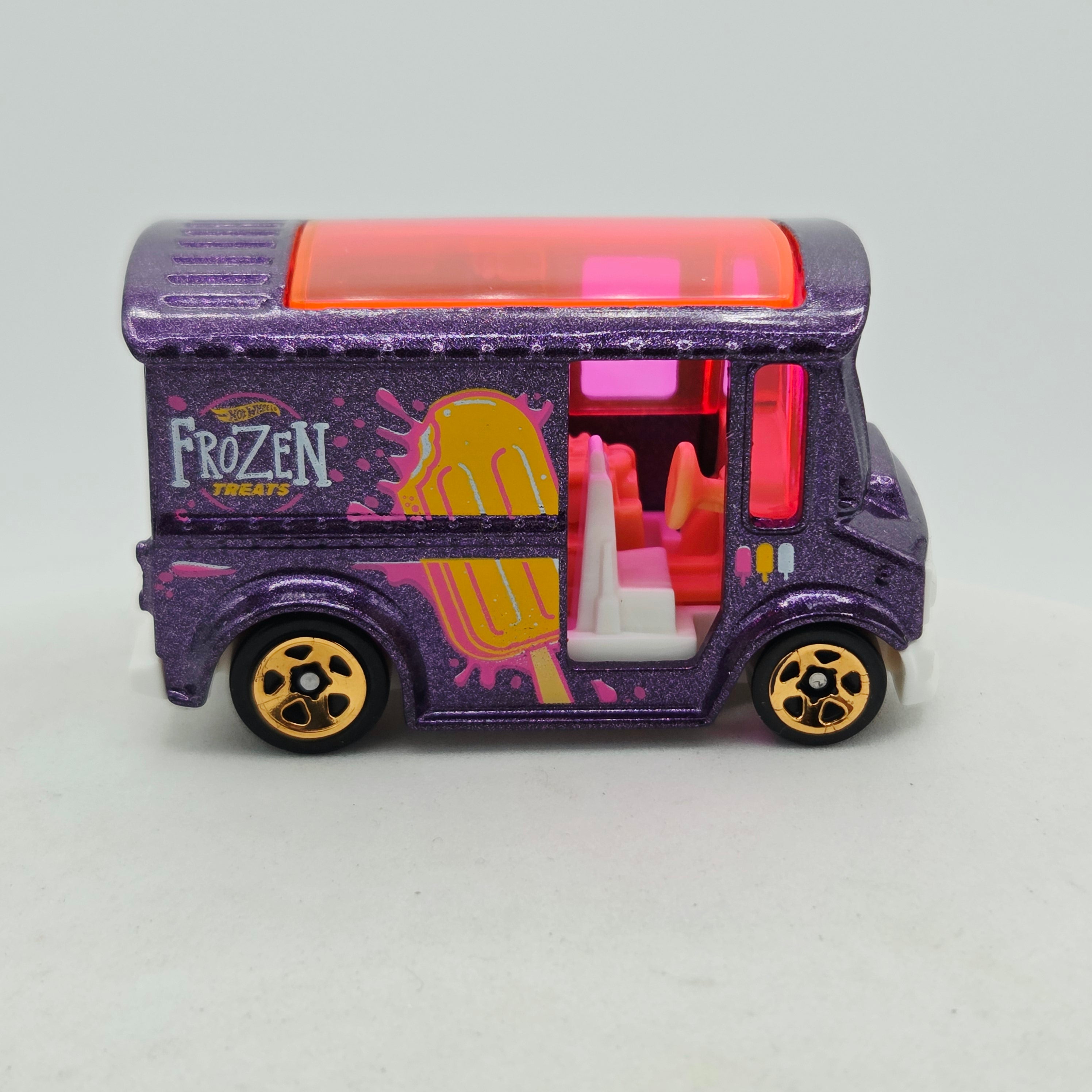 Hot Wheels Bread Box "Frozen Treats" (2025 HW City 5 Pack - Multipack Exclusive)