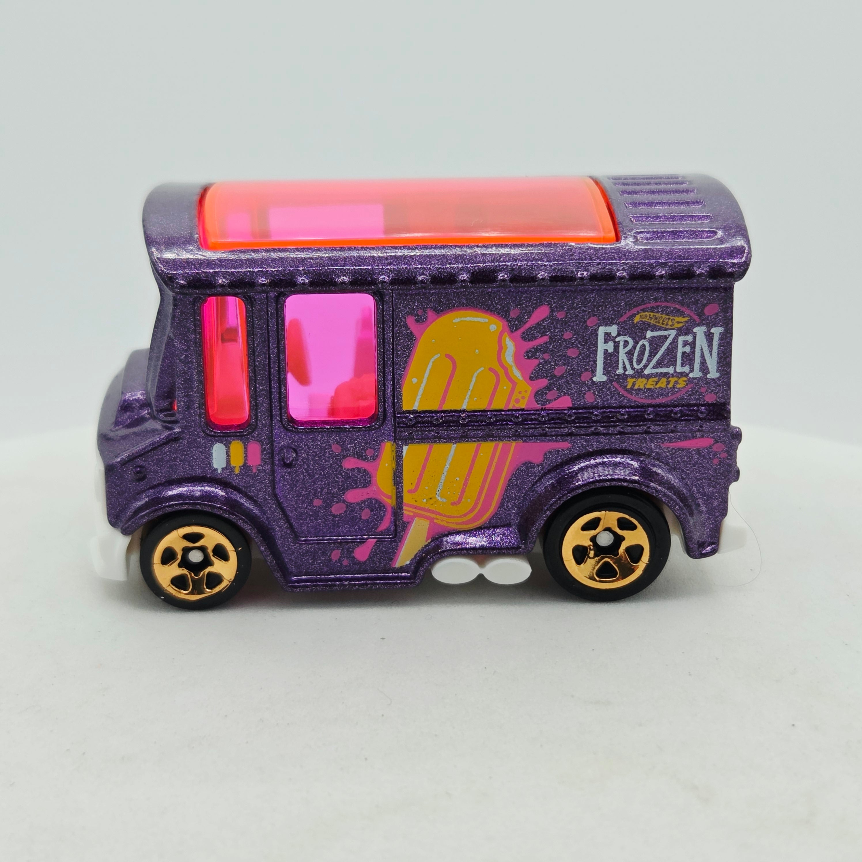 Hot Wheels Bread Box "Frozen Treats" (2025 HW City 5 Pack - Multipack Exclusive)
