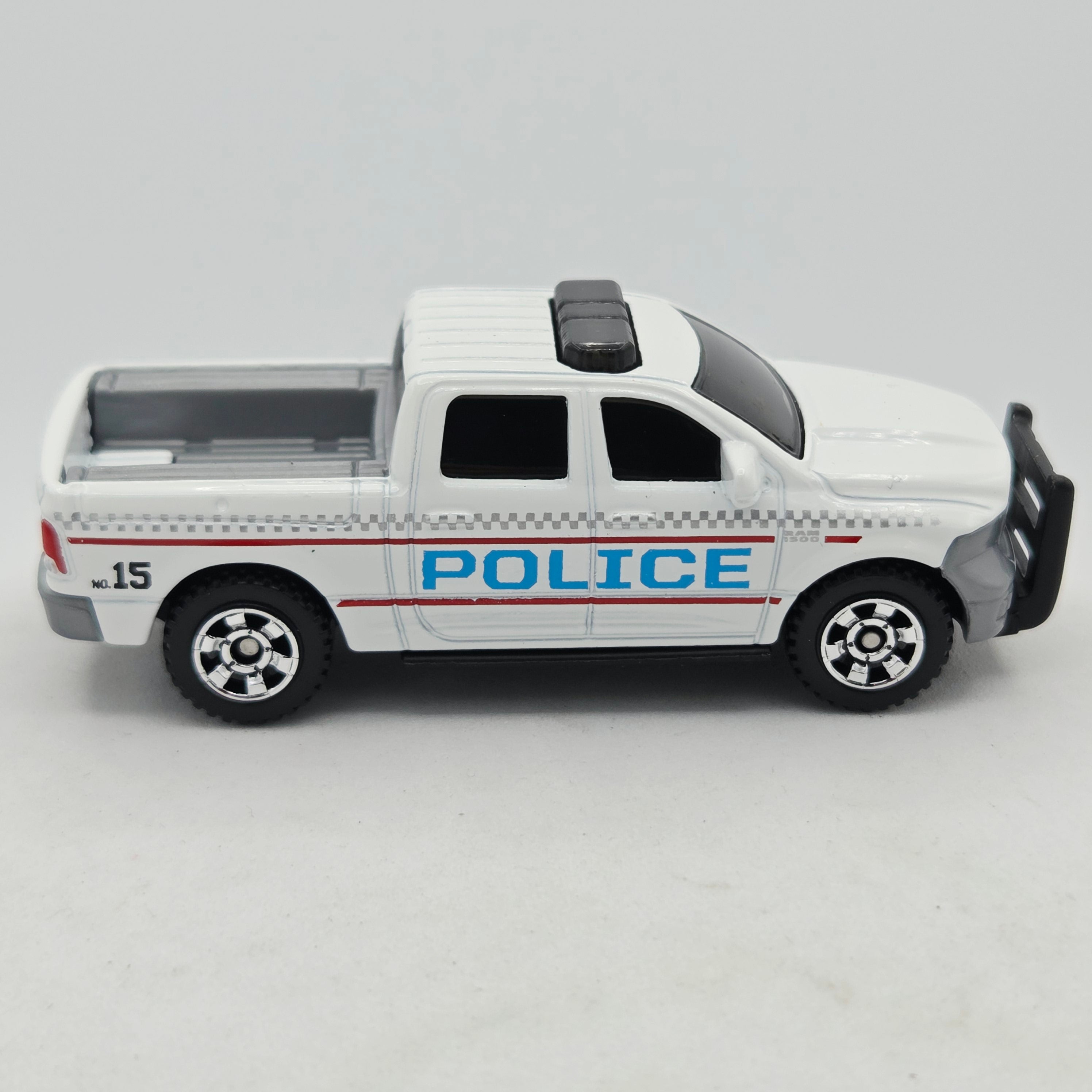 Matchbox '15 Ram 1500 Pickup "Police" (2025 MBX 8 Pack - Multipack Exclusive)
