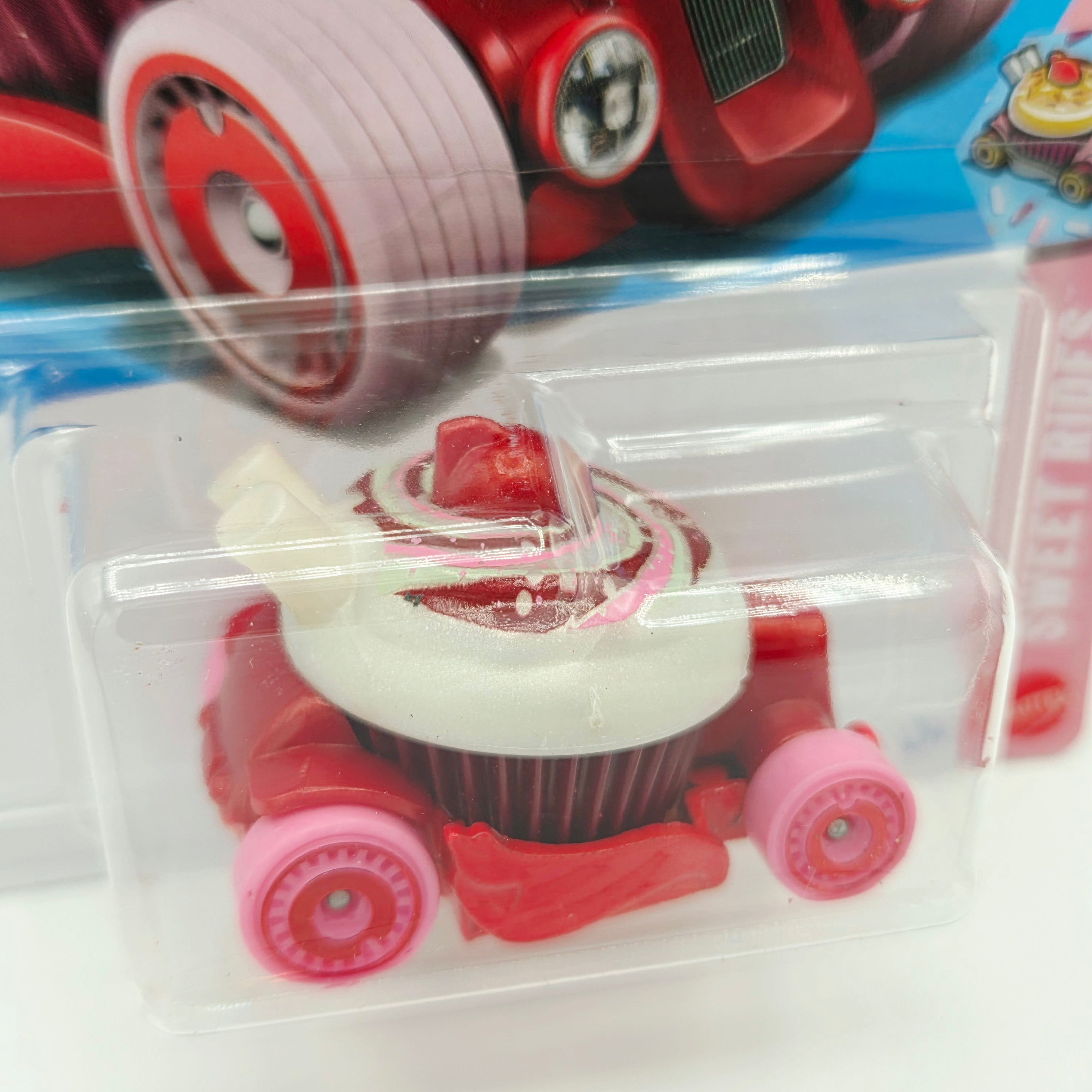 Hot Wheels - TREASURE HUNT - Sweet Driver (2026 HW Basic Case K - Sweet Rides)
