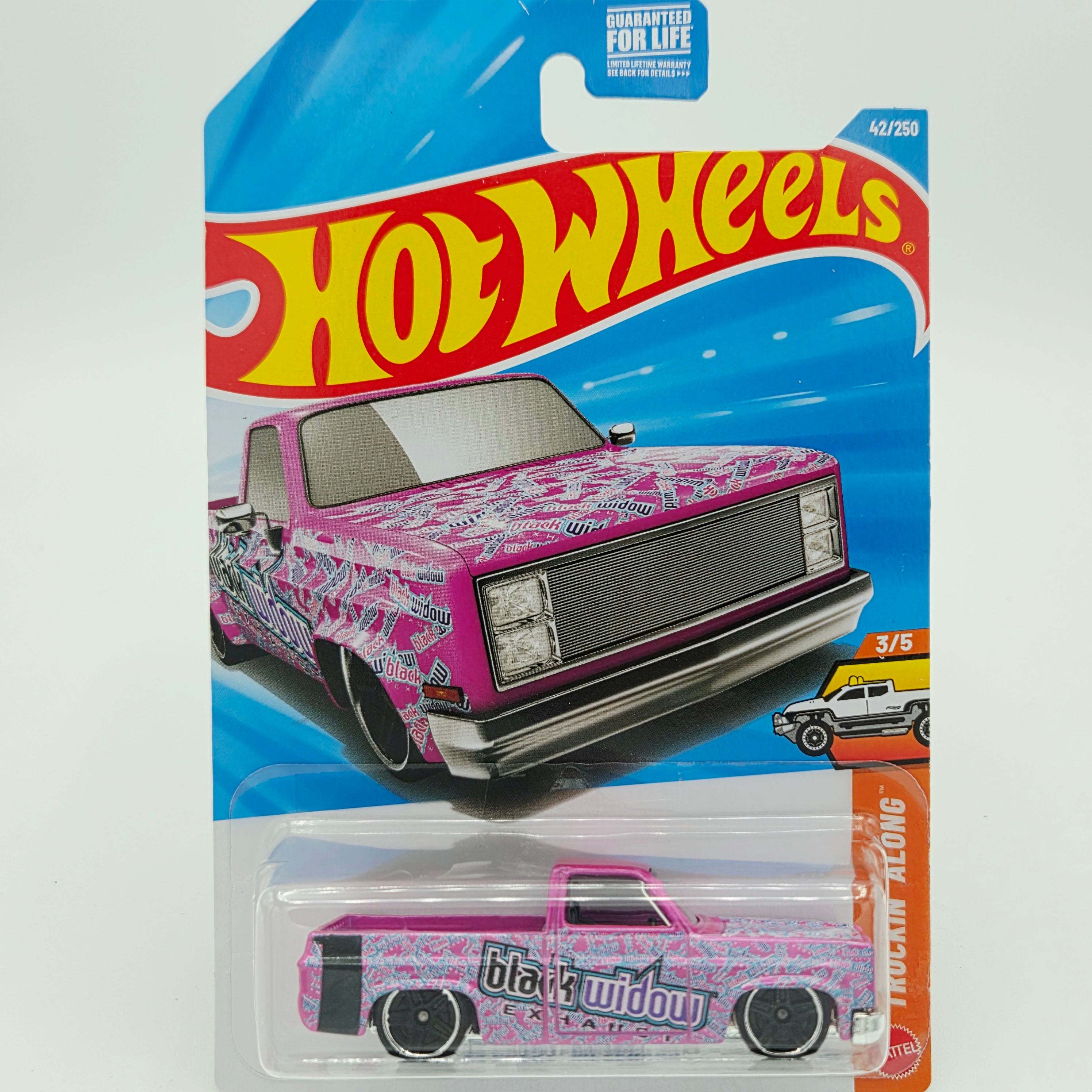 Hot Wheels '83 Chevy Silverado Pickup (2026 HW Basic Case K - Truckin' Along)