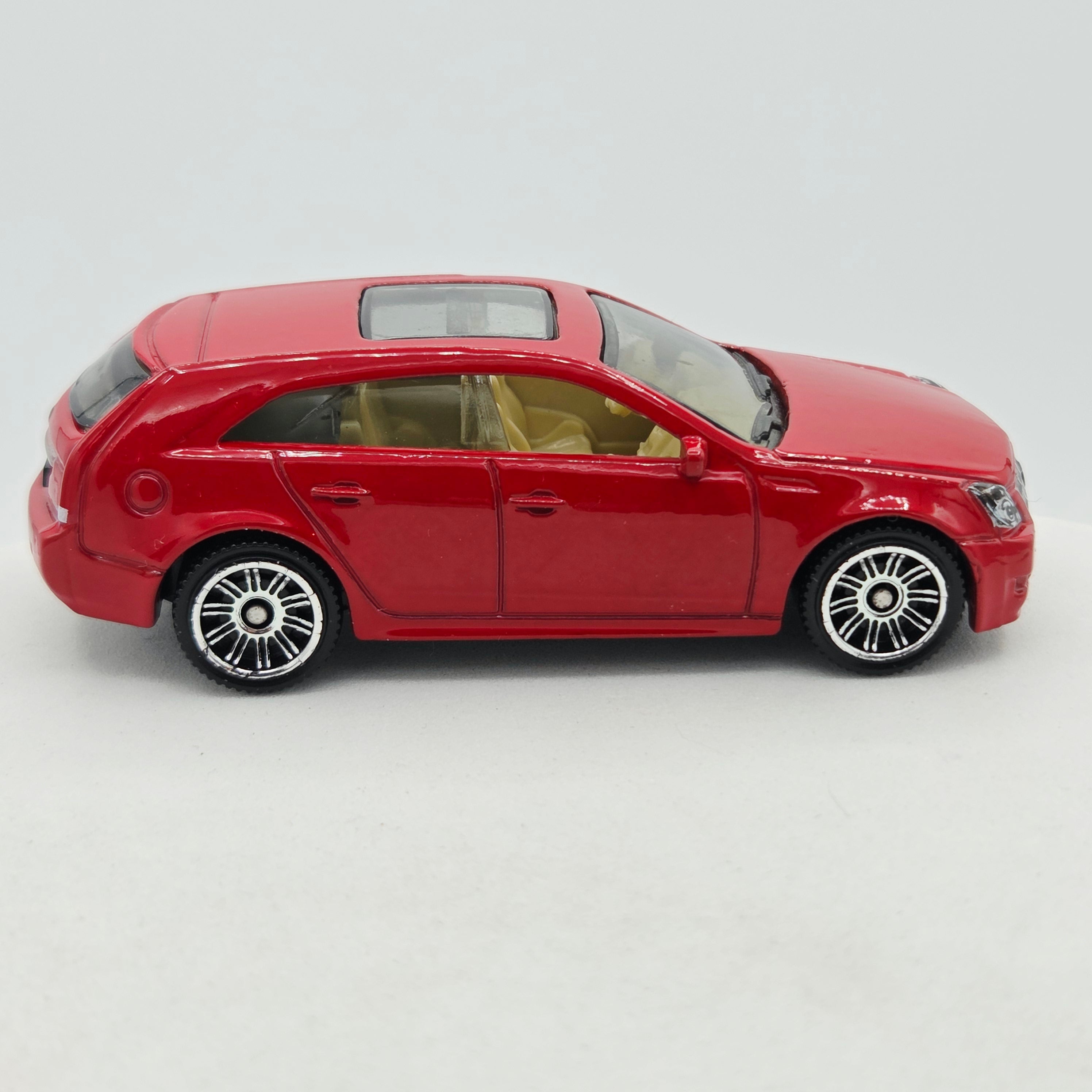 Matchbox '10 Cadillac CTS Wagon (2010 MBX Basic - VIP)