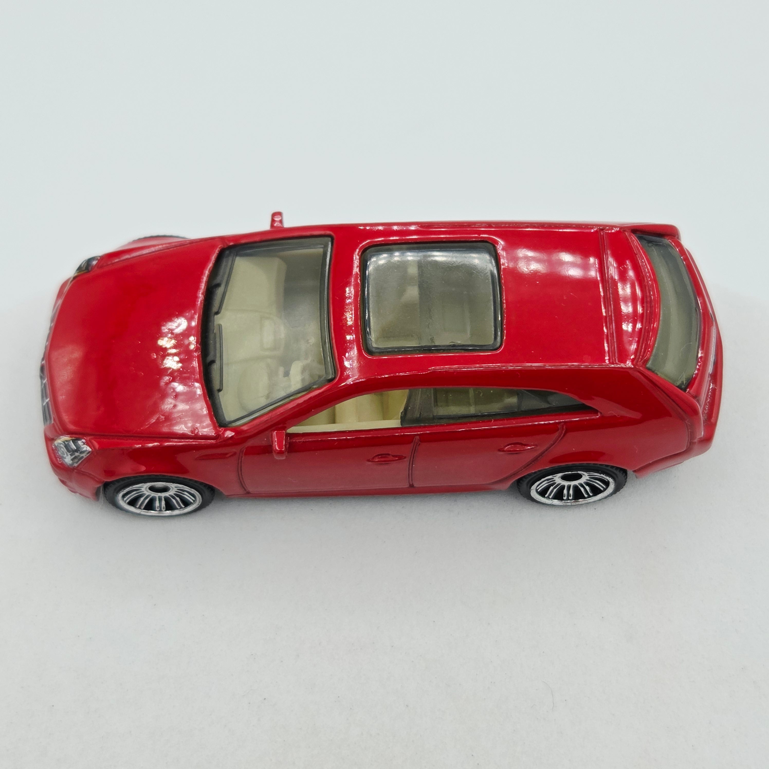 Matchbox '10 Cadillac CTS Wagon (2010 MBX Basic - VIP)