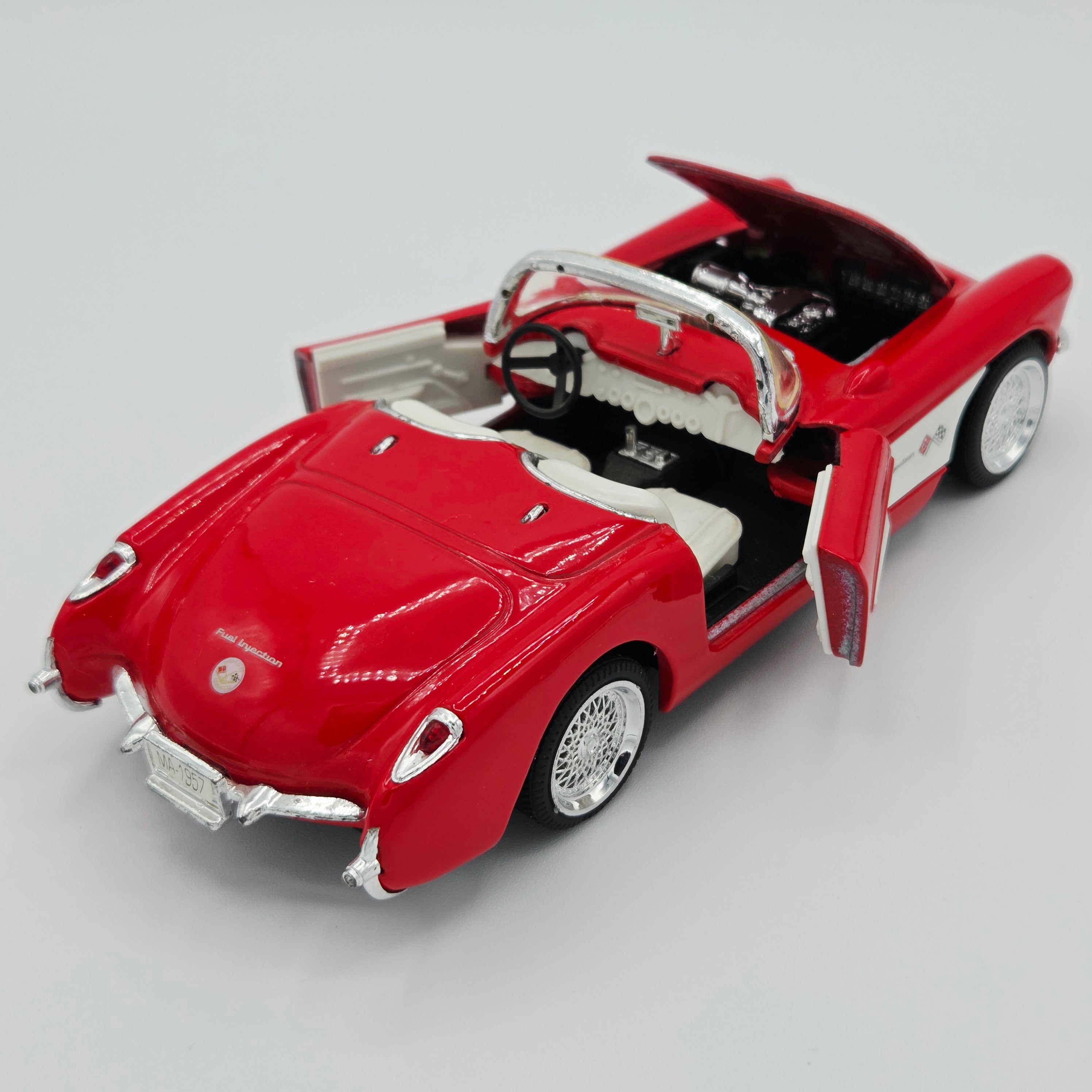 Sunnyside Diecast - '57 Chevrolet Corvette #SS7708 - 1:24 Scale Model
