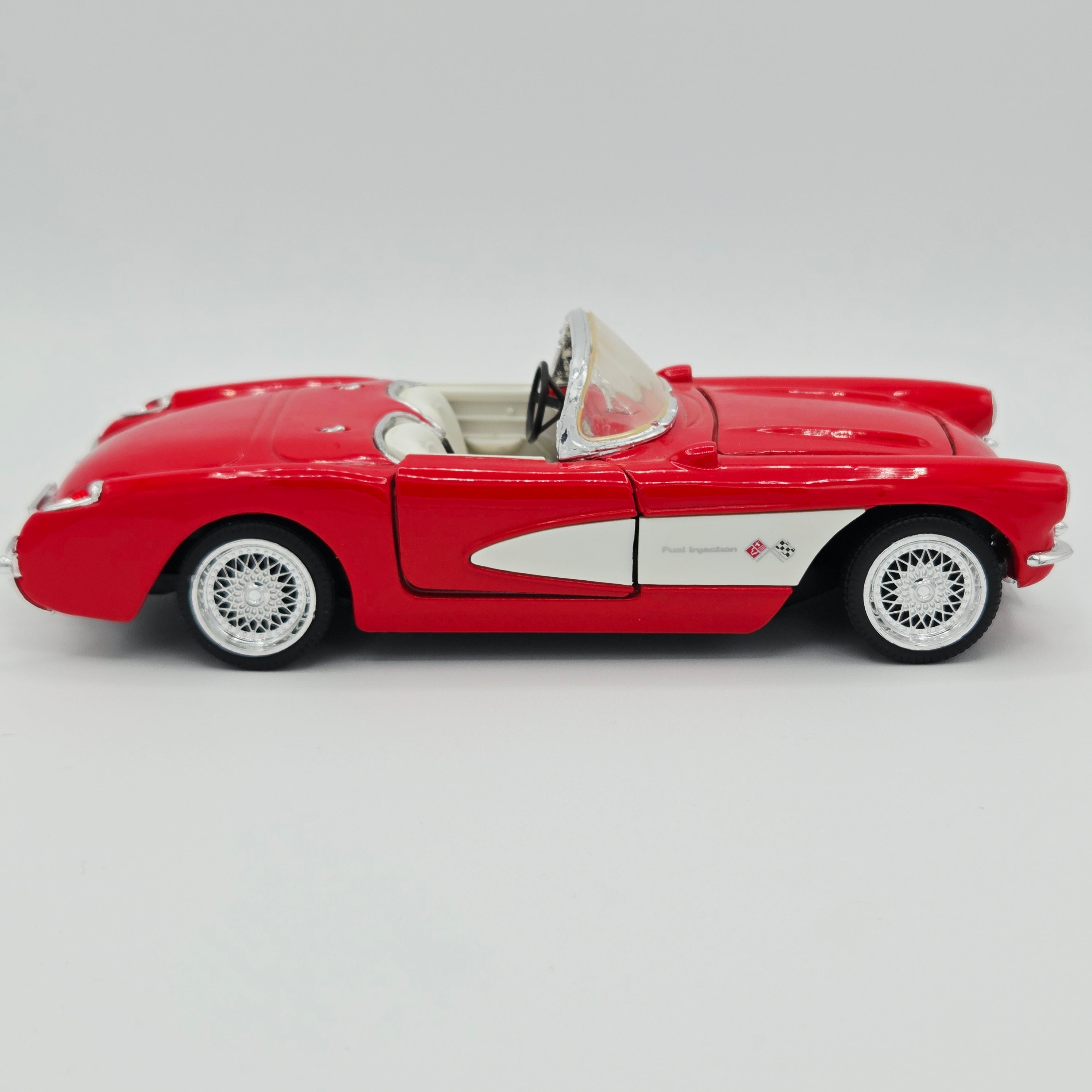 Sunnyside Diecast - '57 Chevrolet Corvette #SS7708 - 1:24 Scale Model