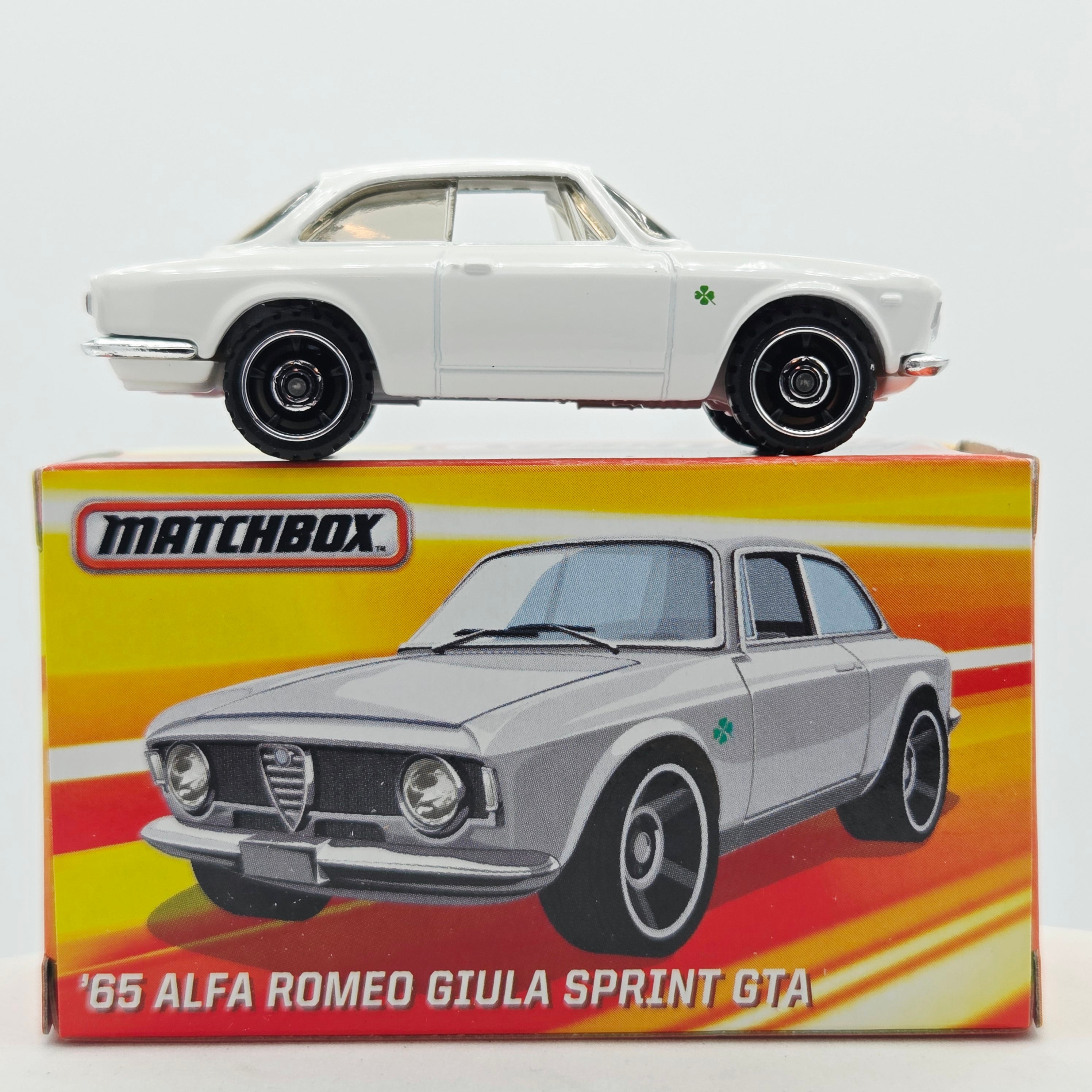Matchbox '65 Alfa Romeo Giula Sprint GTA (2017 Best of Matchbox - Toys R Us Exclusive)