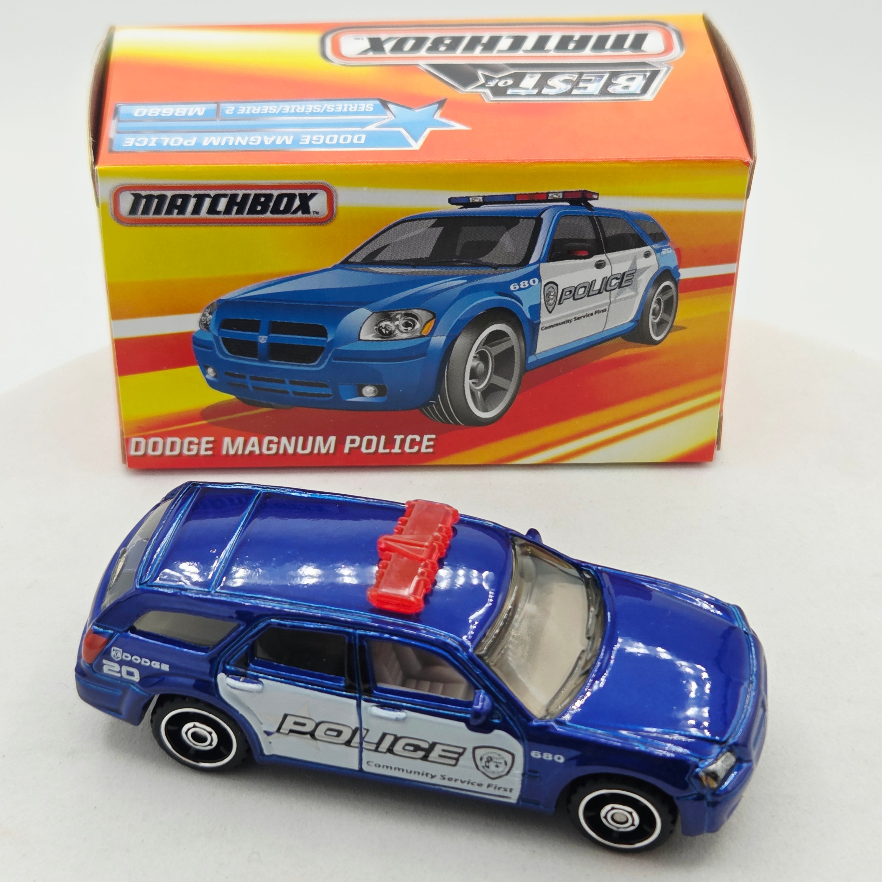 Matchbox Dodge Magnum Police Car (2017 Best of Matchbox - Toys R Us Exclusive)