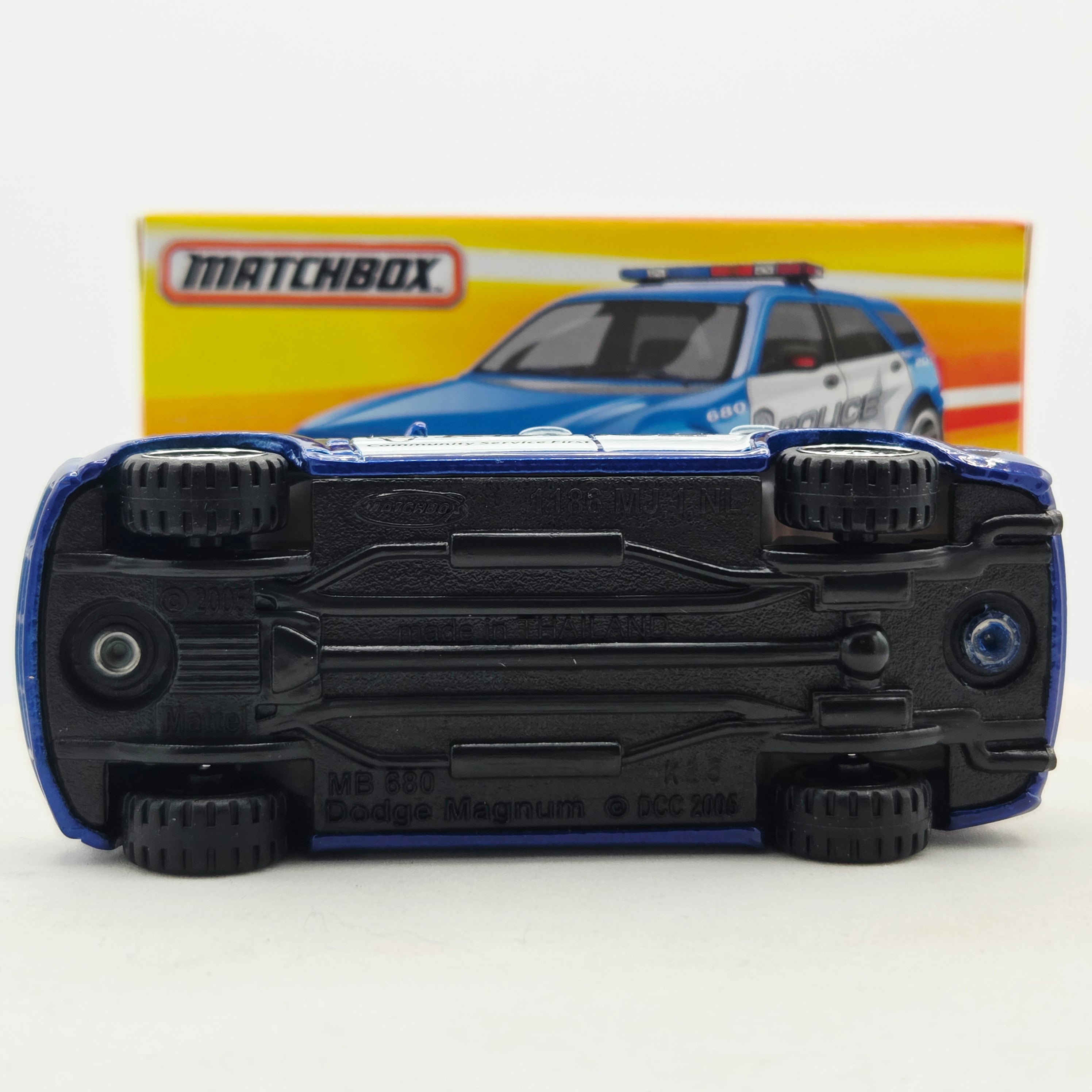 Matchbox Dodge Magnum Police Car (2017 Best of Matchbox - Toys R Us Exclusive)