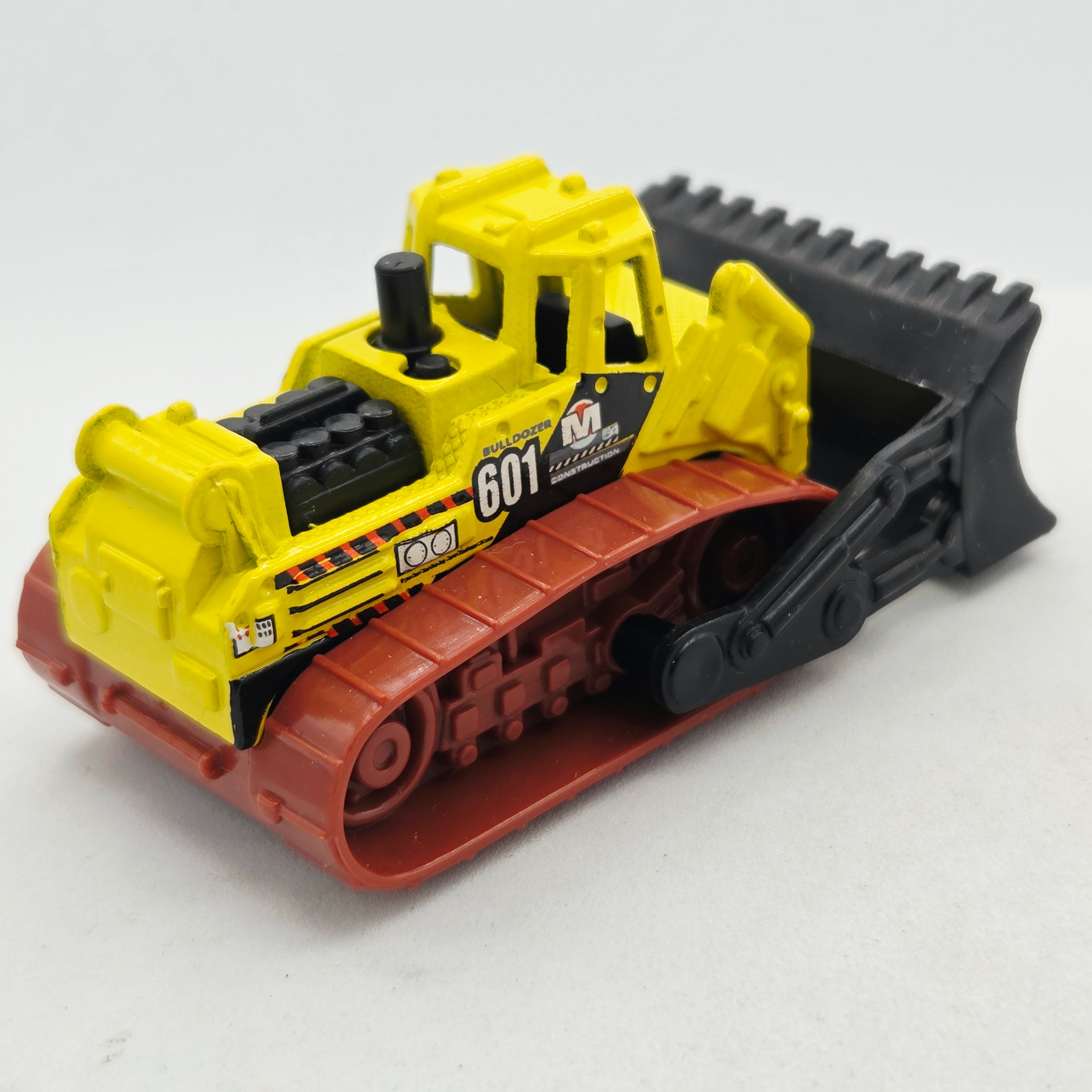 Matchbox '04 Bulldozer / Super Dozer "M" (2005 MBX Construction 5 Pack - Multipack Exclusive)