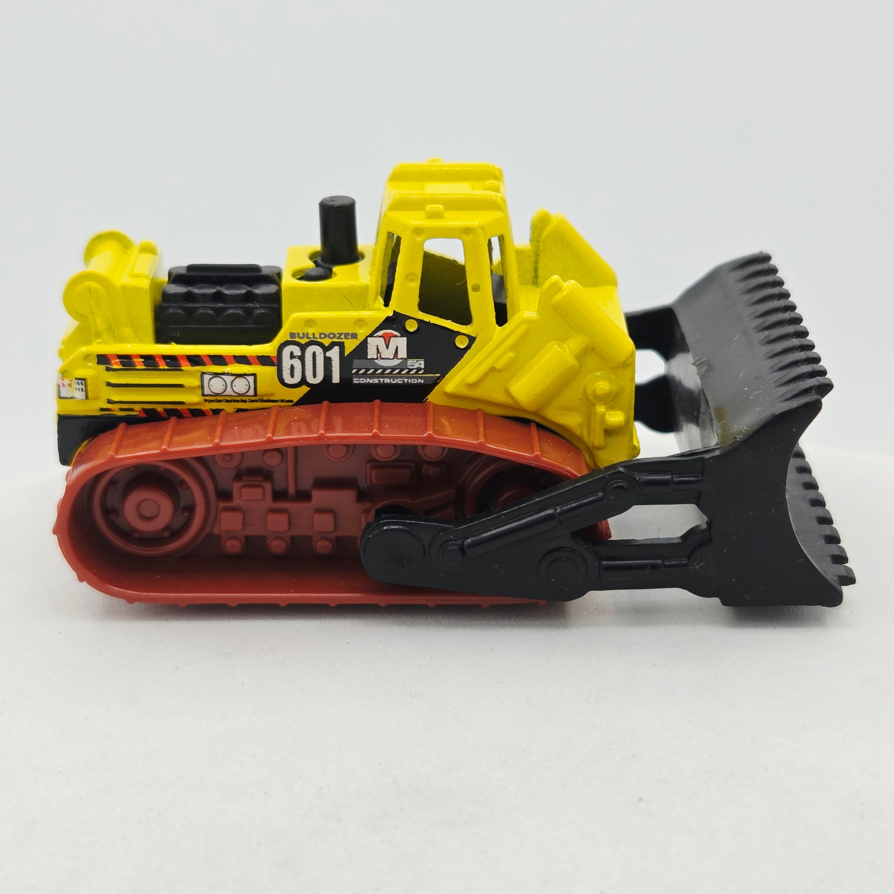Matchbox '04 Bulldozer / Super Dozer "M" (2005 MBX Construction 5 Pack - Multipack Exclusive)
