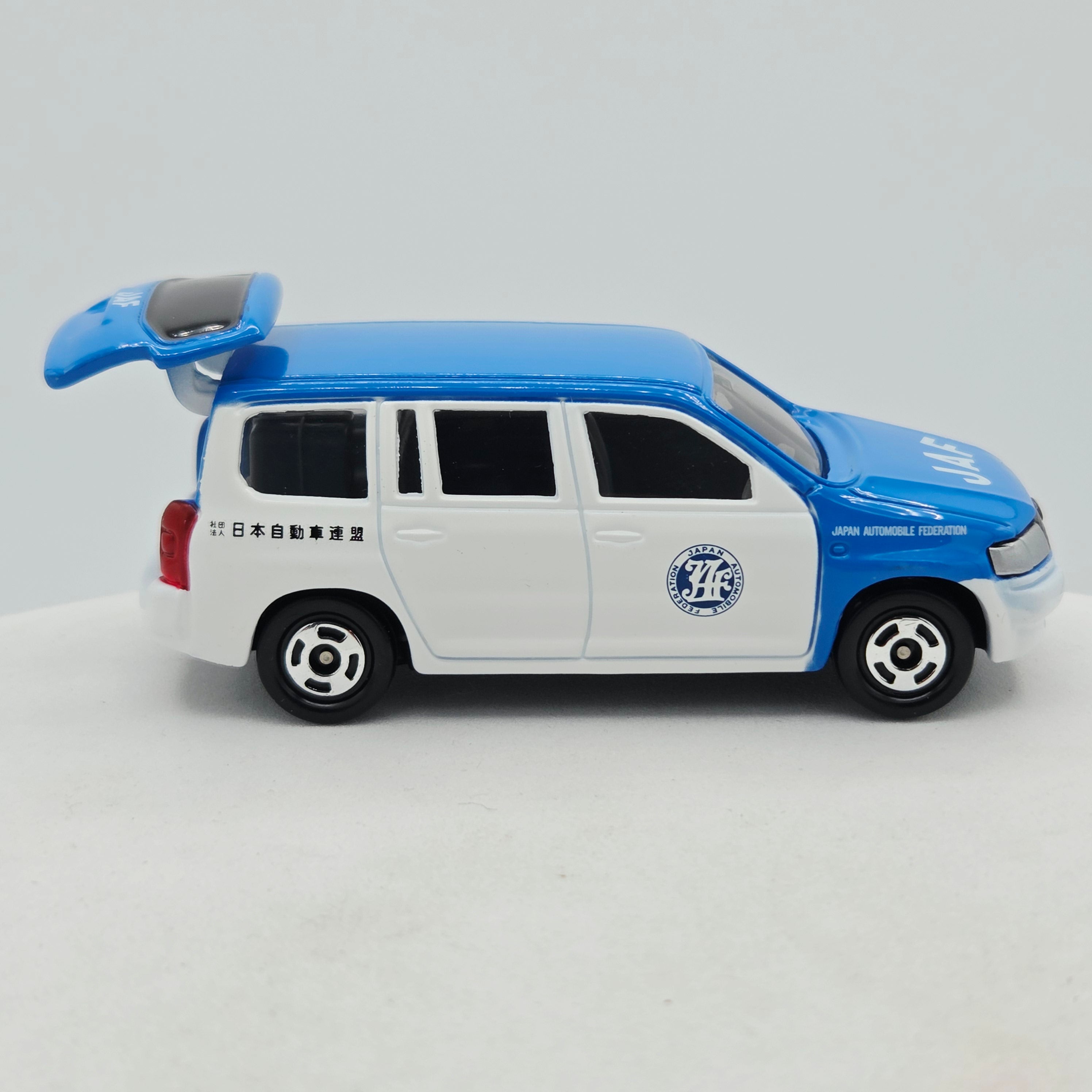 Takara Tomy - Toyota Probox Minivan #97 "JAF" (Classic Tomica Minicars)