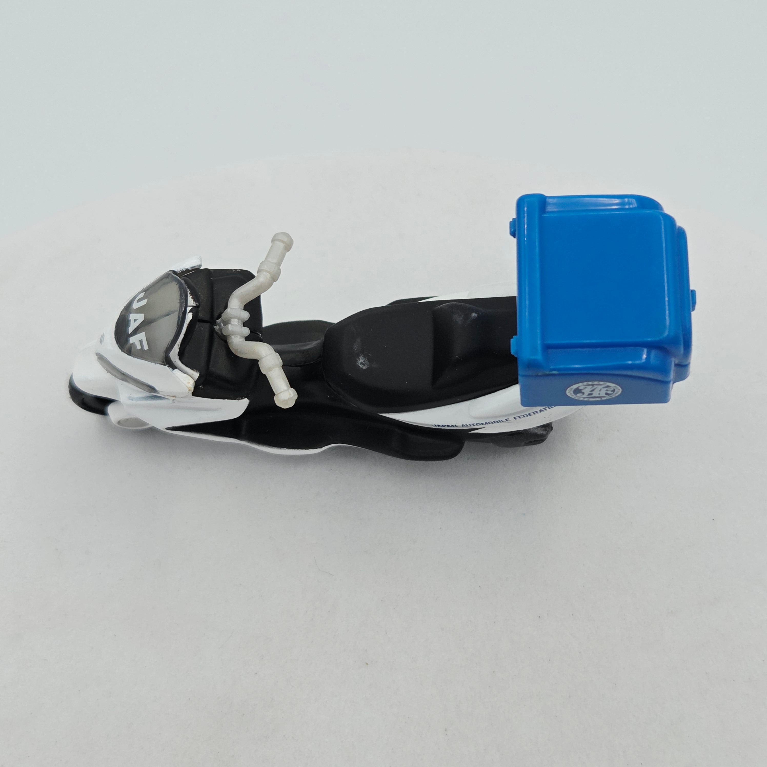 Takara Tomy - Suzuki Skywave Motorcycle #104 "JAF" (Classic Tomica Minicars)