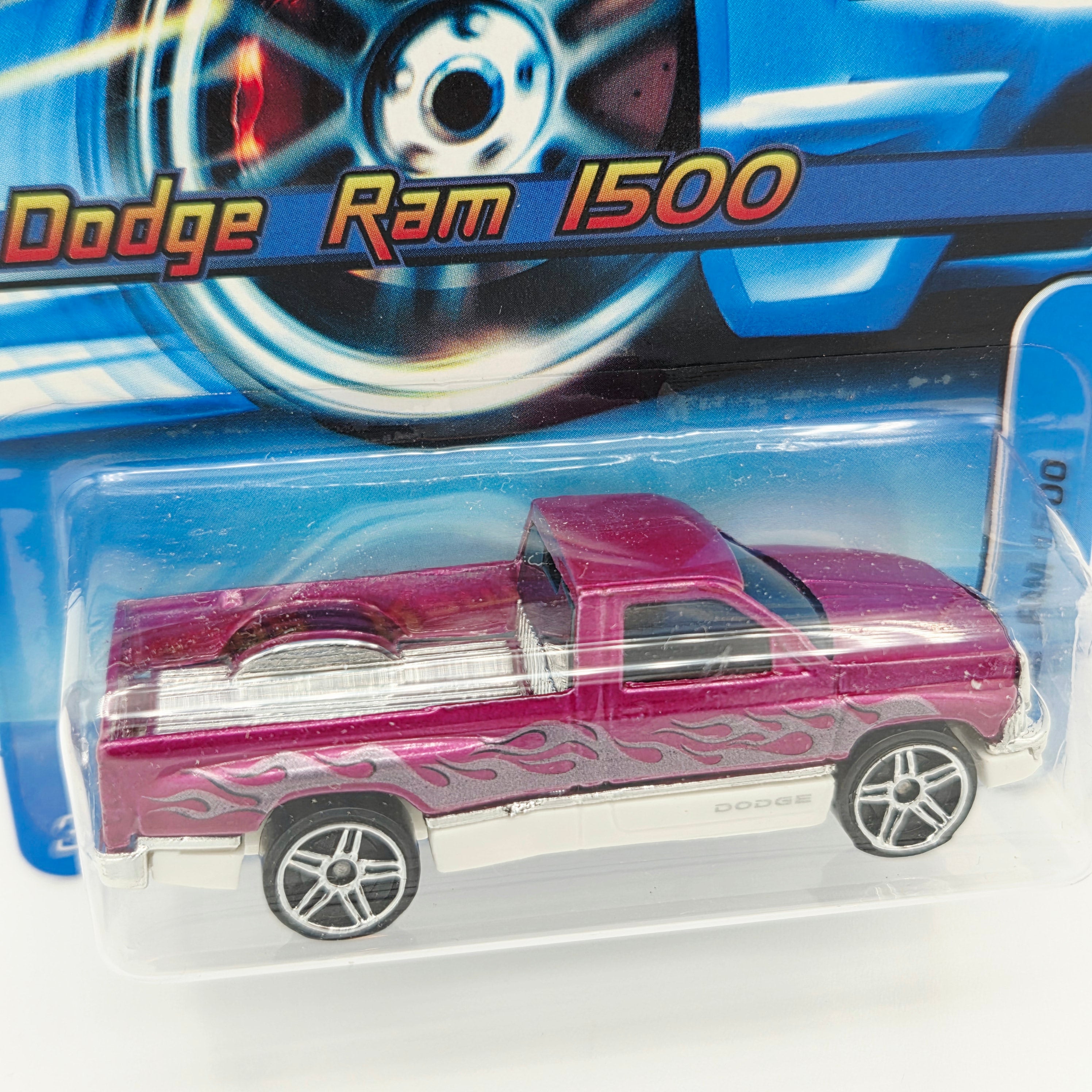 Hot Wheels '95 Dodge Ram 1500 Pickup - Magenta (2006 HW Basic)
