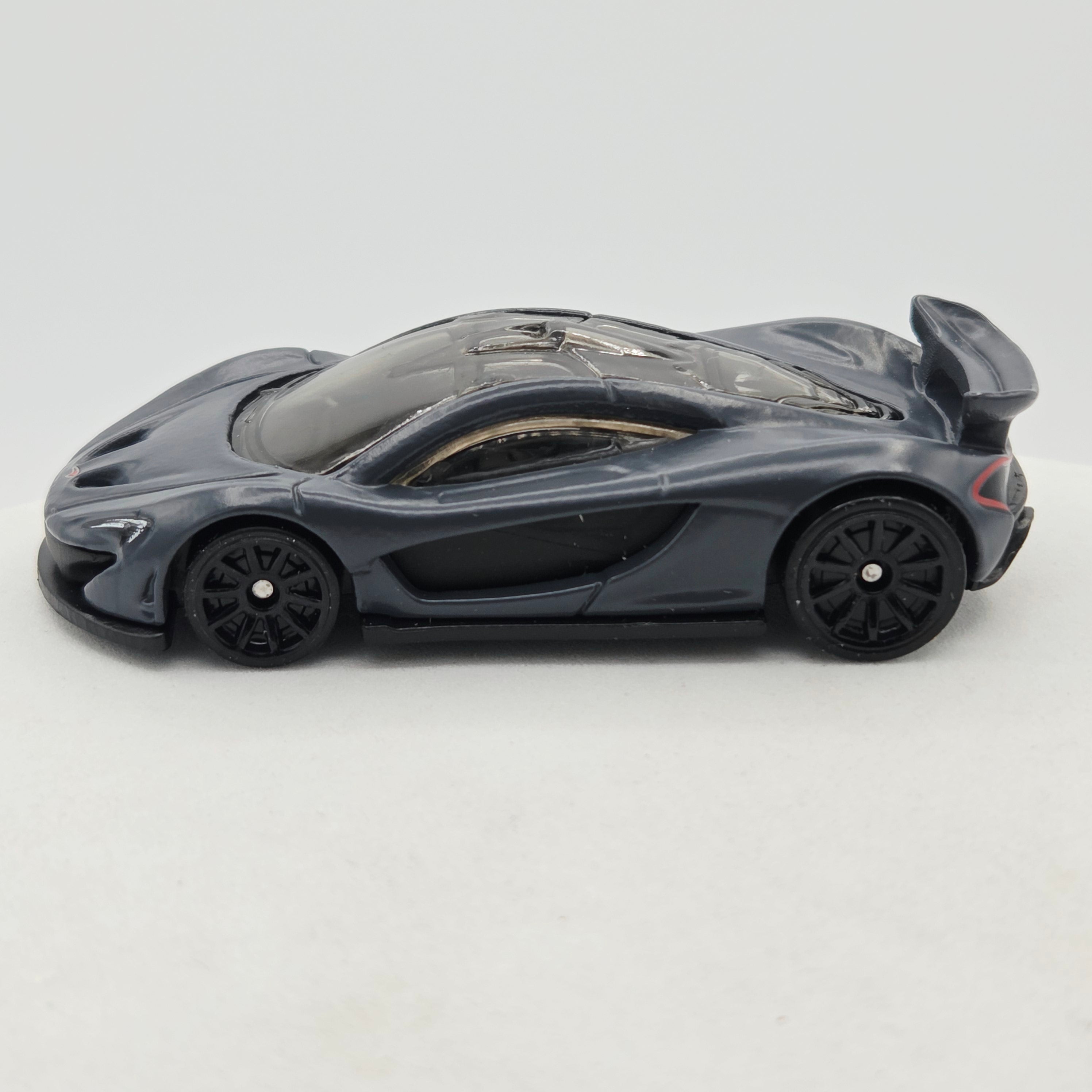 Hot Wheels McLaren P1 (2018 HW Basic - Exotics)