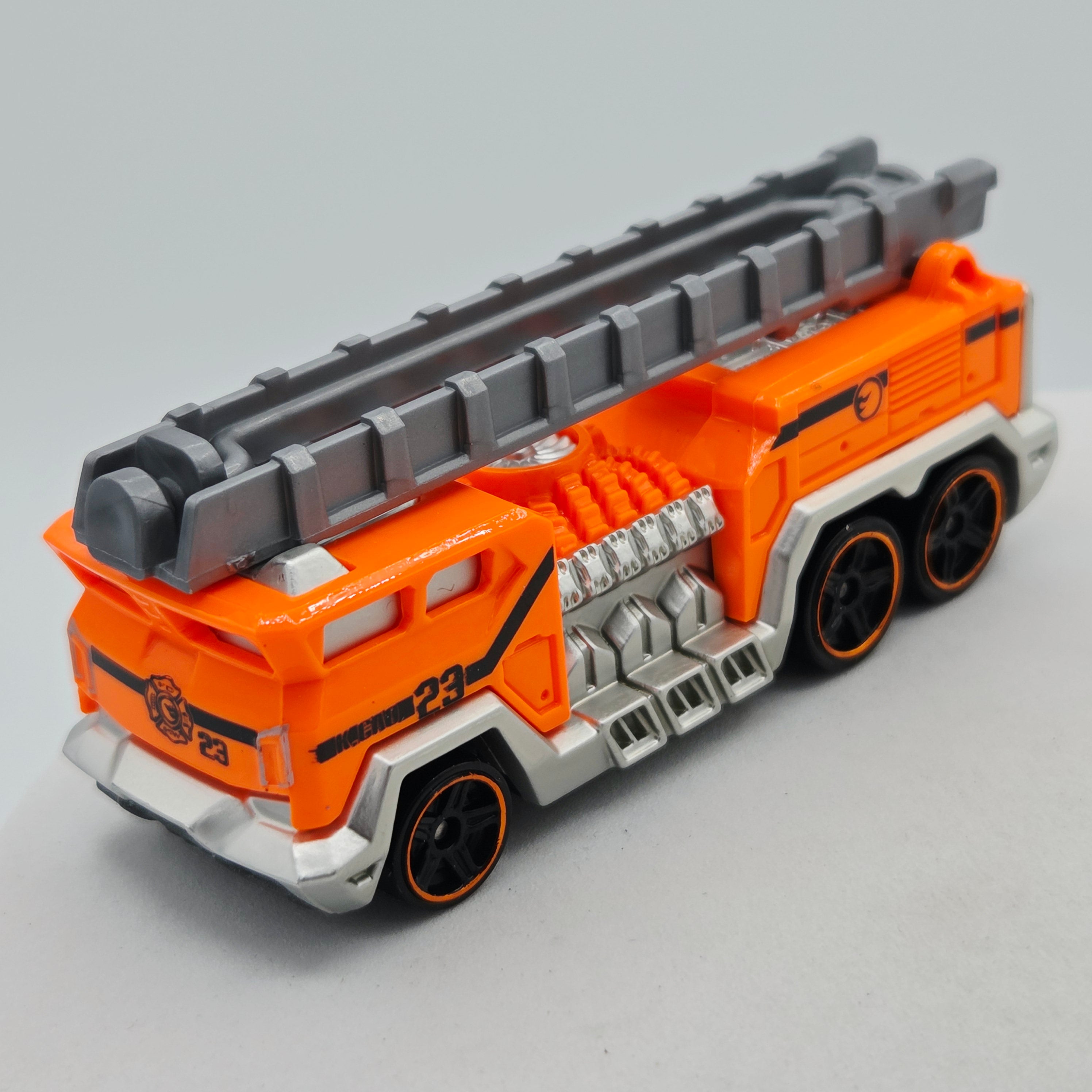 Hot Wheels 5 Alarm Fire Truck - Tandem Axel (2009 HW Basic - New Models)
